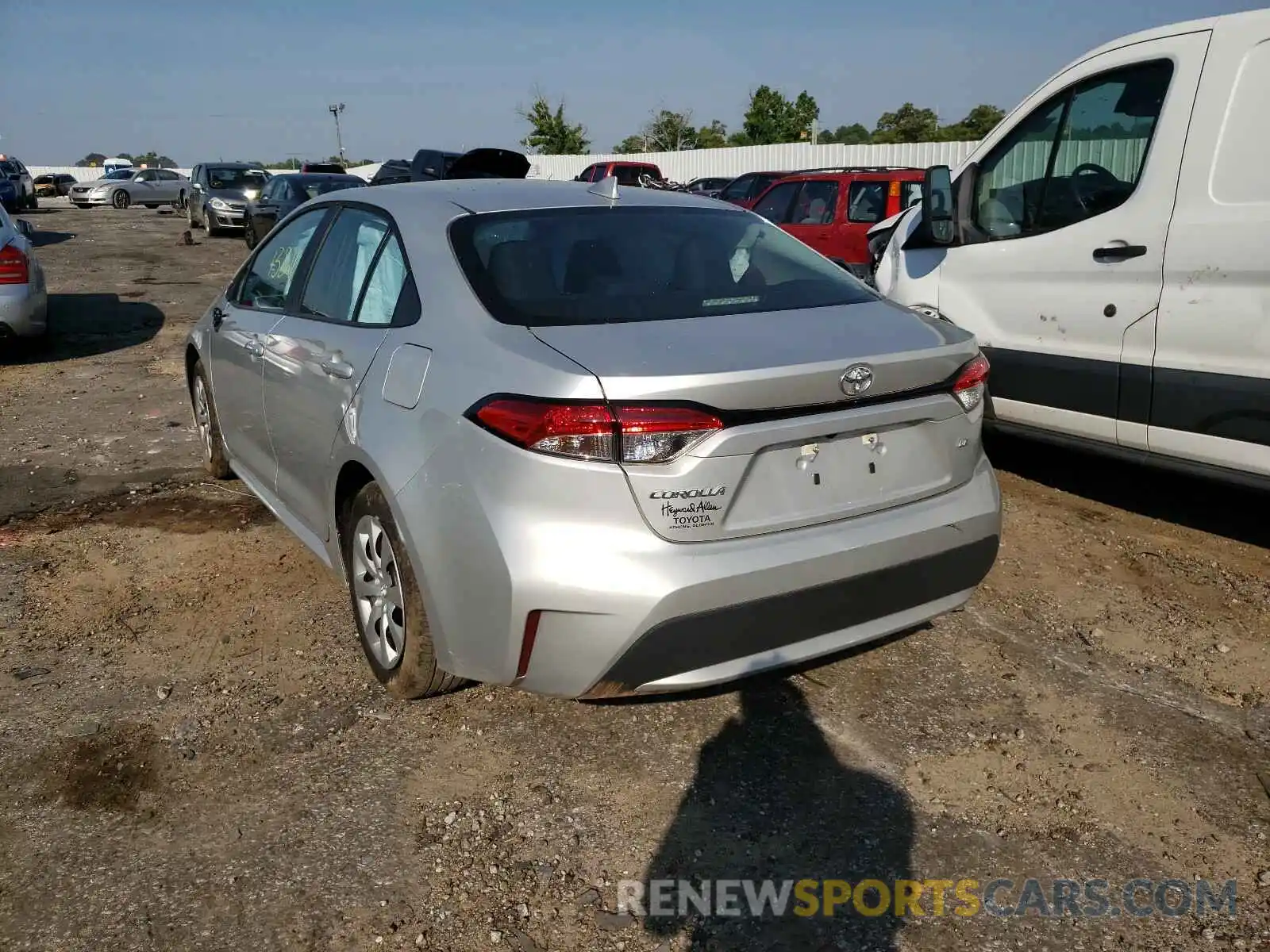 3 Photograph of a damaged car 5YFEPRAE8LP069335 TOYOTA COROLLA 2020