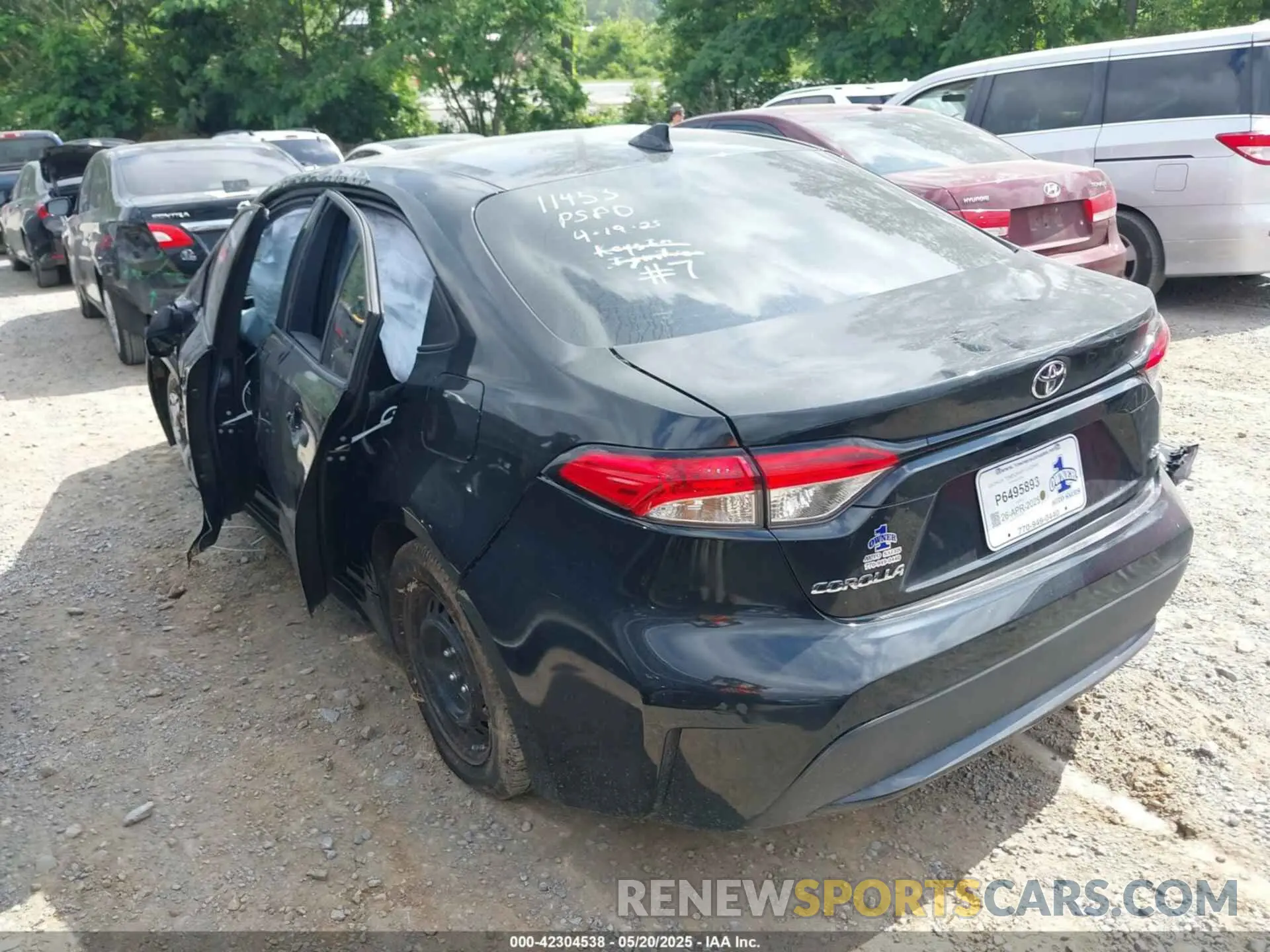 3 Photograph of a damaged car 5YFEPRAE8LP070842 TOYOTA COROLLA 2020