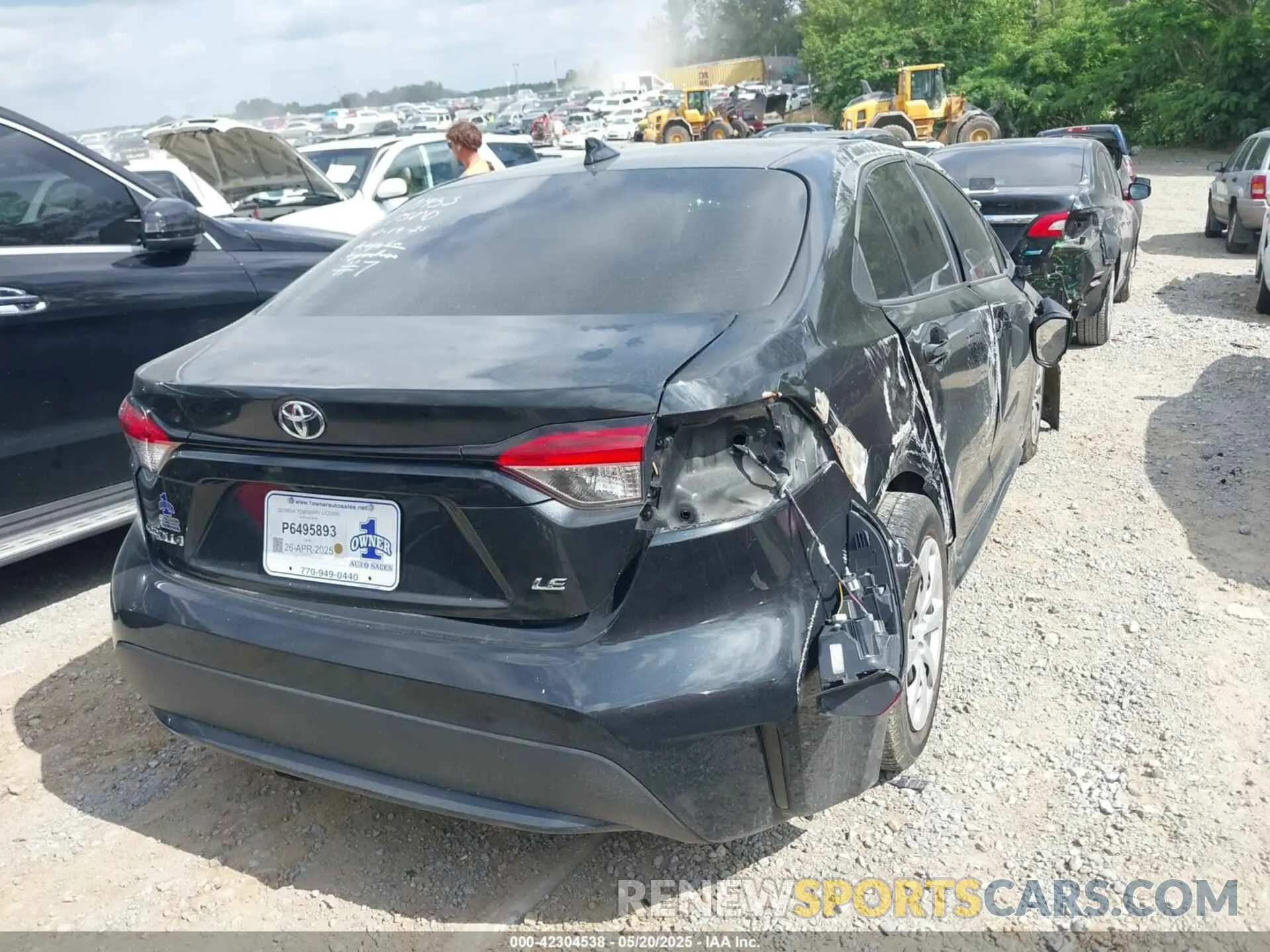 4 Photograph of a damaged car 5YFEPRAE8LP070842 TOYOTA COROLLA 2020
