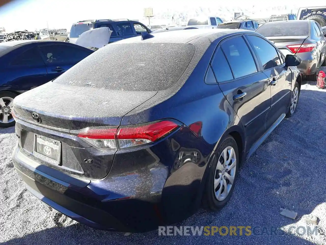 4 Photograph of a damaged car 5YFEPRAE8LP071036 TOYOTA COROLLA 2020