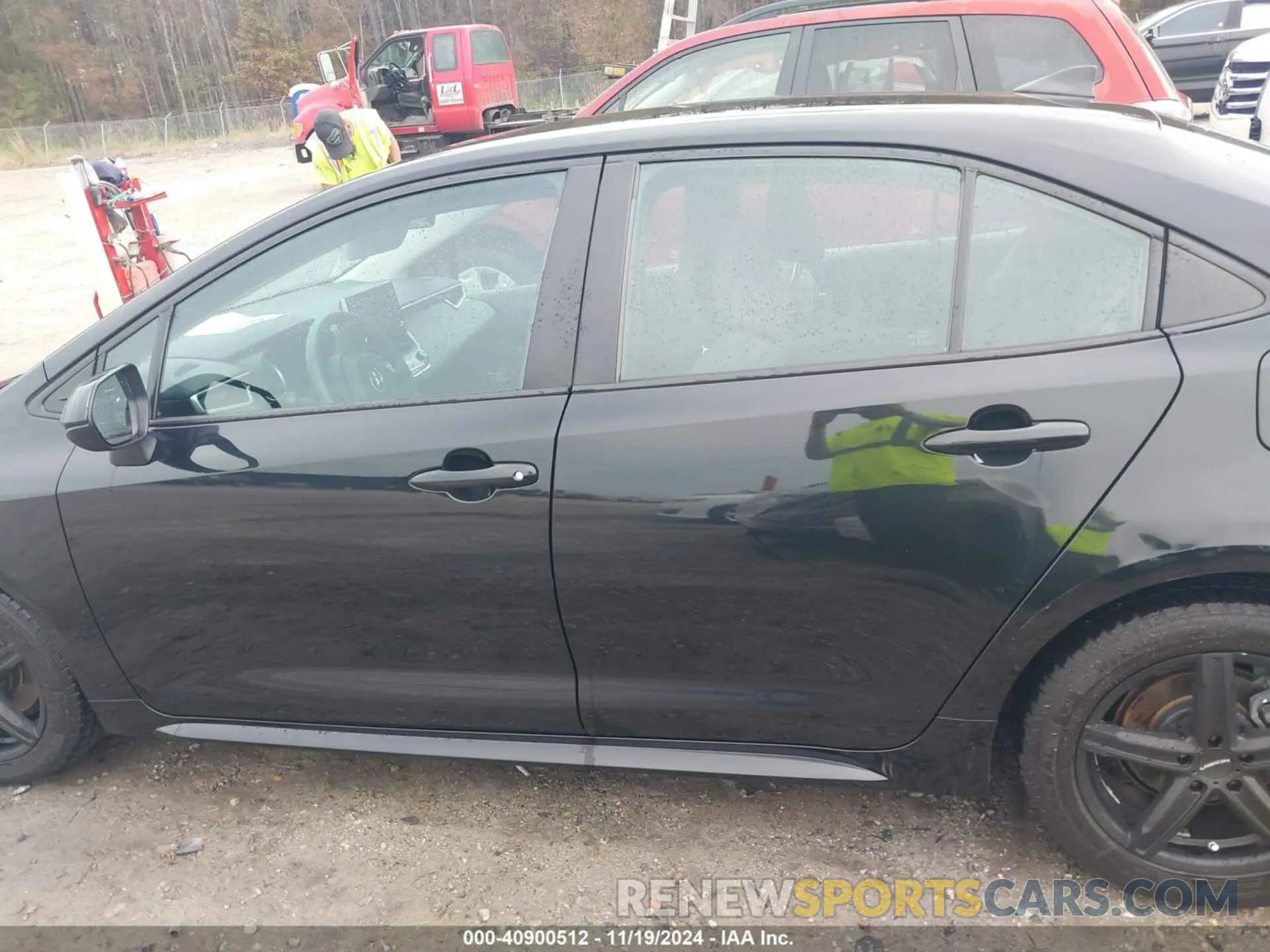 14 Photograph of a damaged car 5YFEPRAE8LP074339 TOYOTA COROLLA 2020