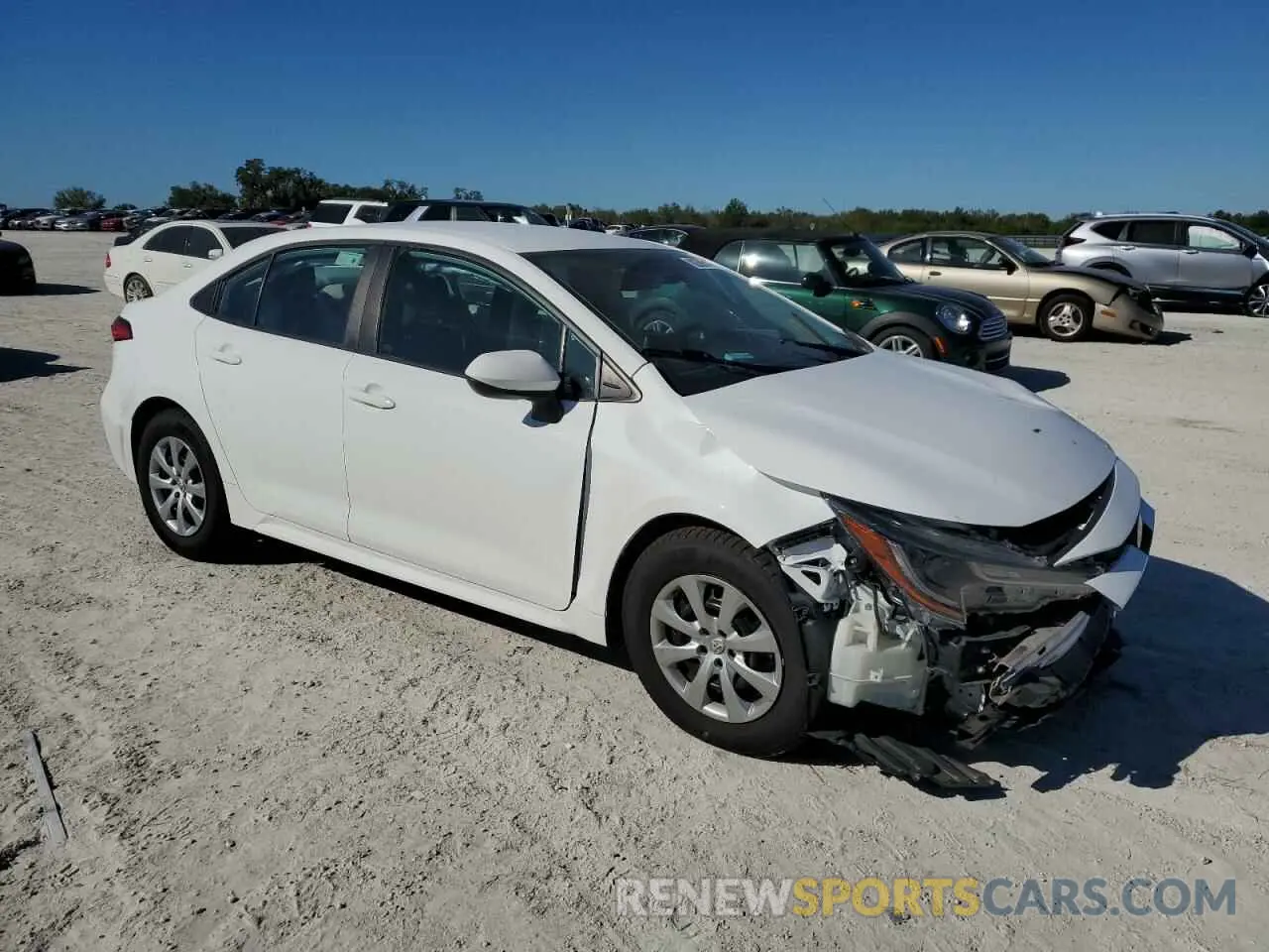 4 Photograph of a damaged car 5YFEPRAE8LP076043 TOYOTA COROLLA 2020