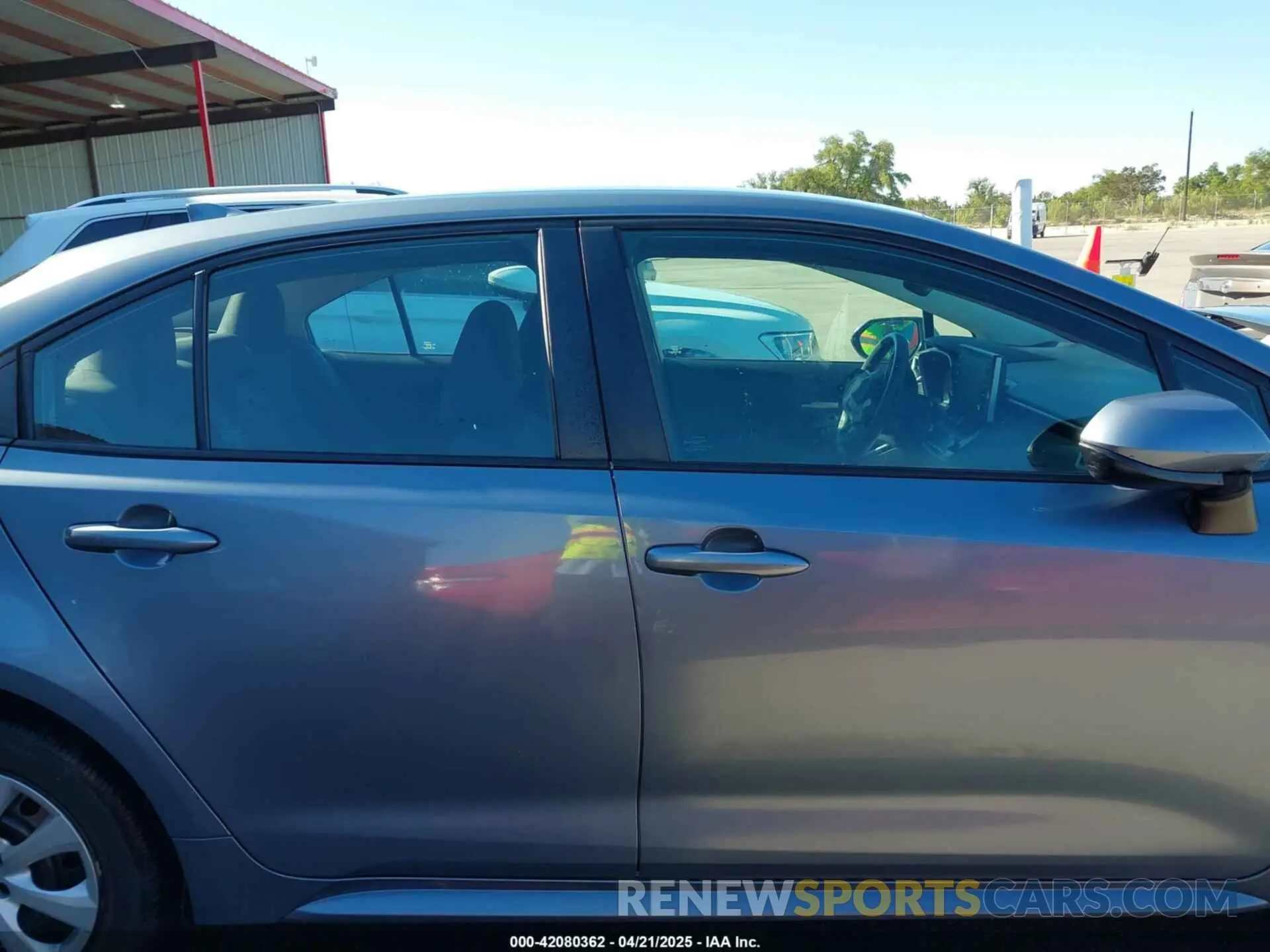 13 Photograph of a damaged car 5YFEPRAE8LP077791 TOYOTA COROLLA 2020