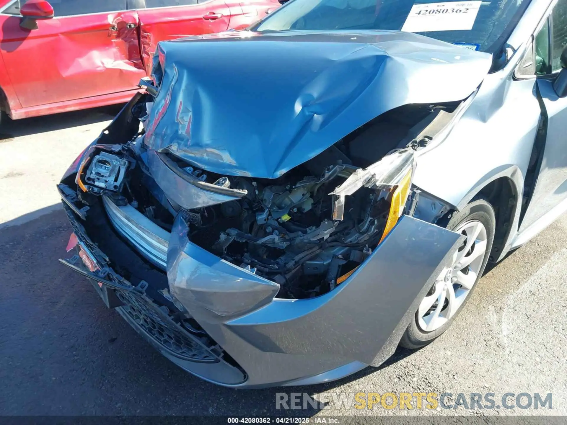 17 Photograph of a damaged car 5YFEPRAE8LP077791 TOYOTA COROLLA 2020