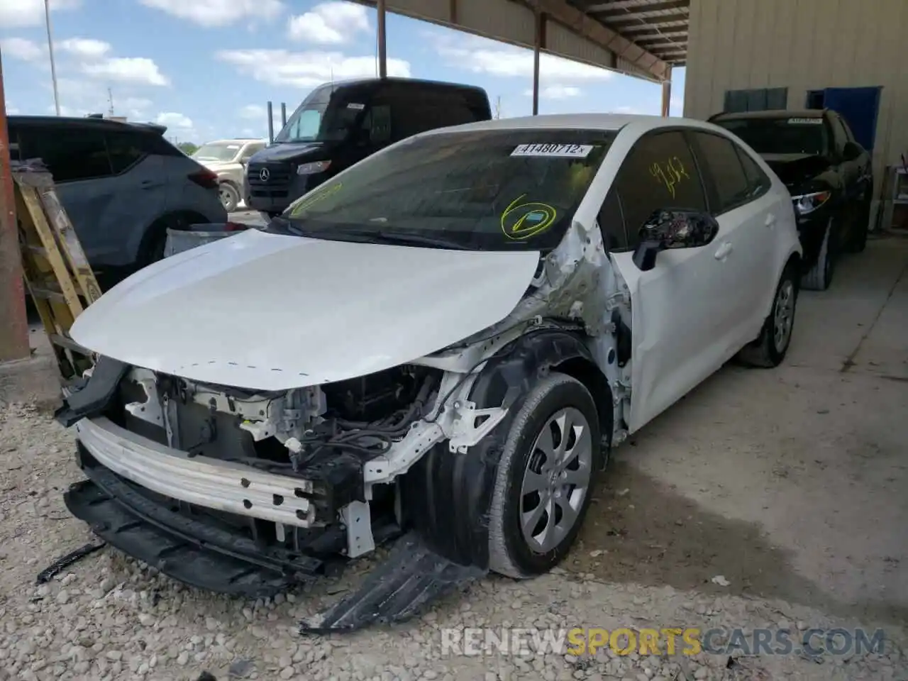 2 Photograph of a damaged car 5YFEPRAE8LP078973 TOYOTA COROLLA 2020