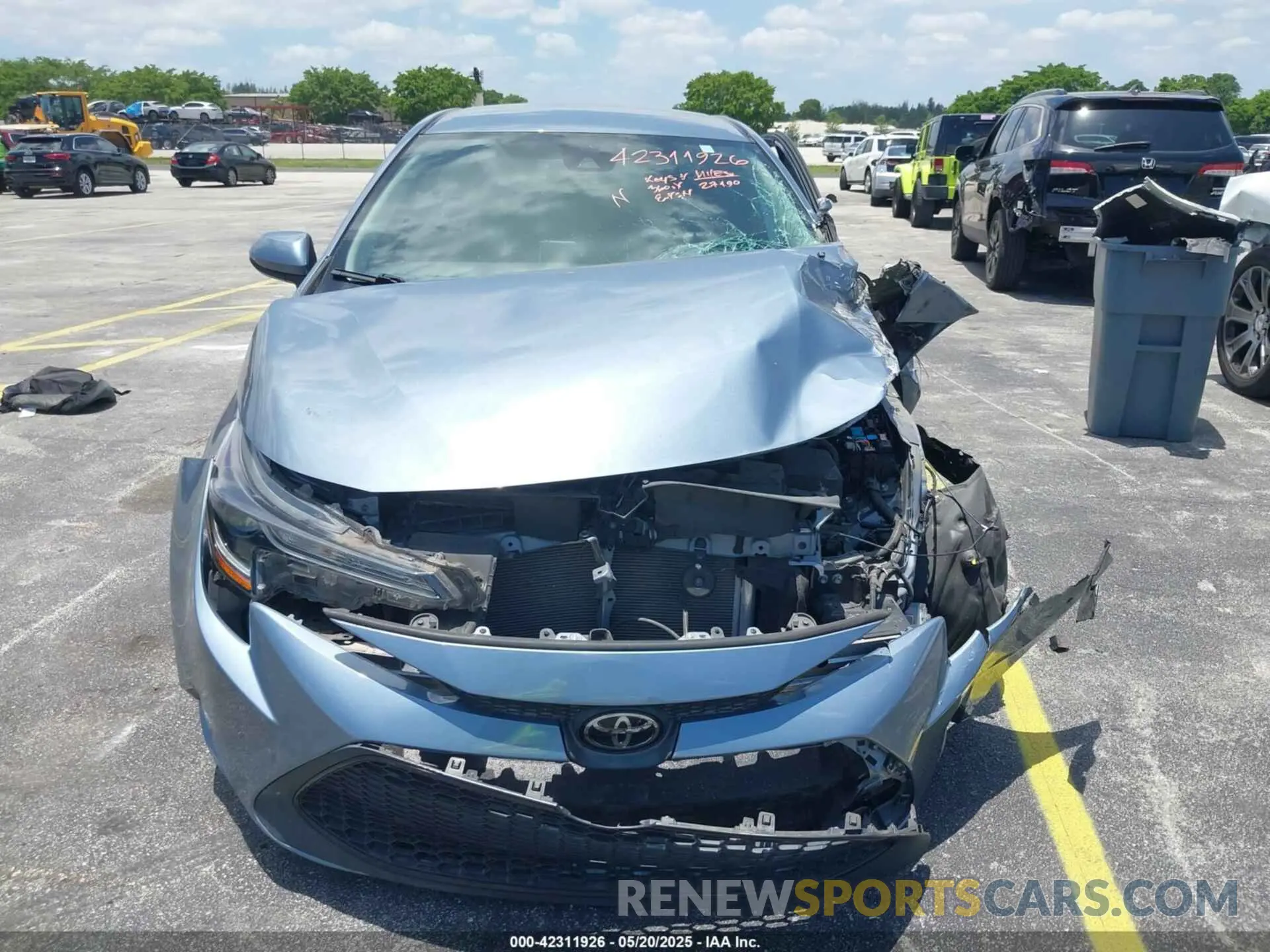 12 Photograph of a damaged car 5YFEPRAE8LP081226 TOYOTA COROLLA 2020