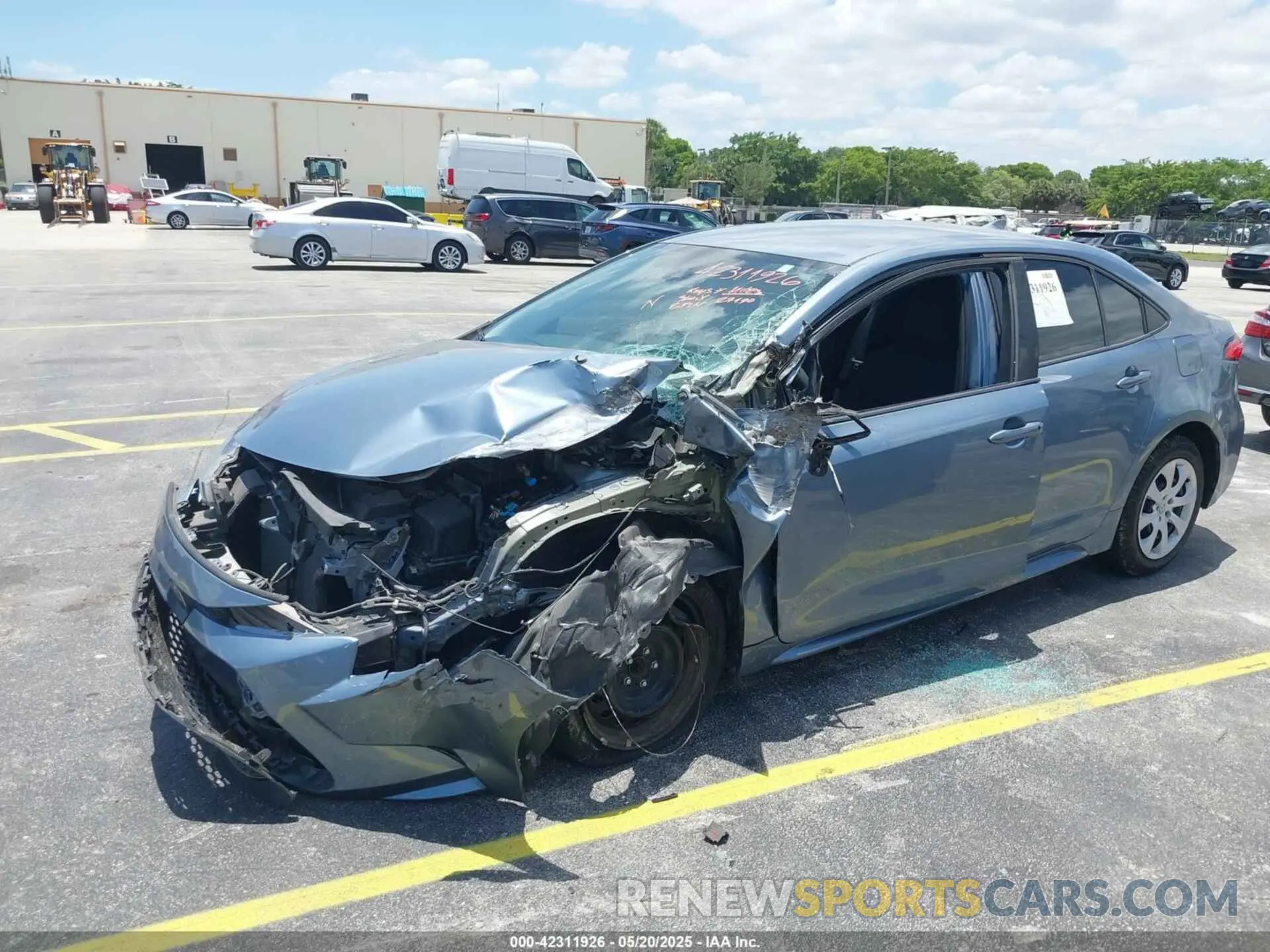2 Photograph of a damaged car 5YFEPRAE8LP081226 TOYOTA COROLLA 2020
