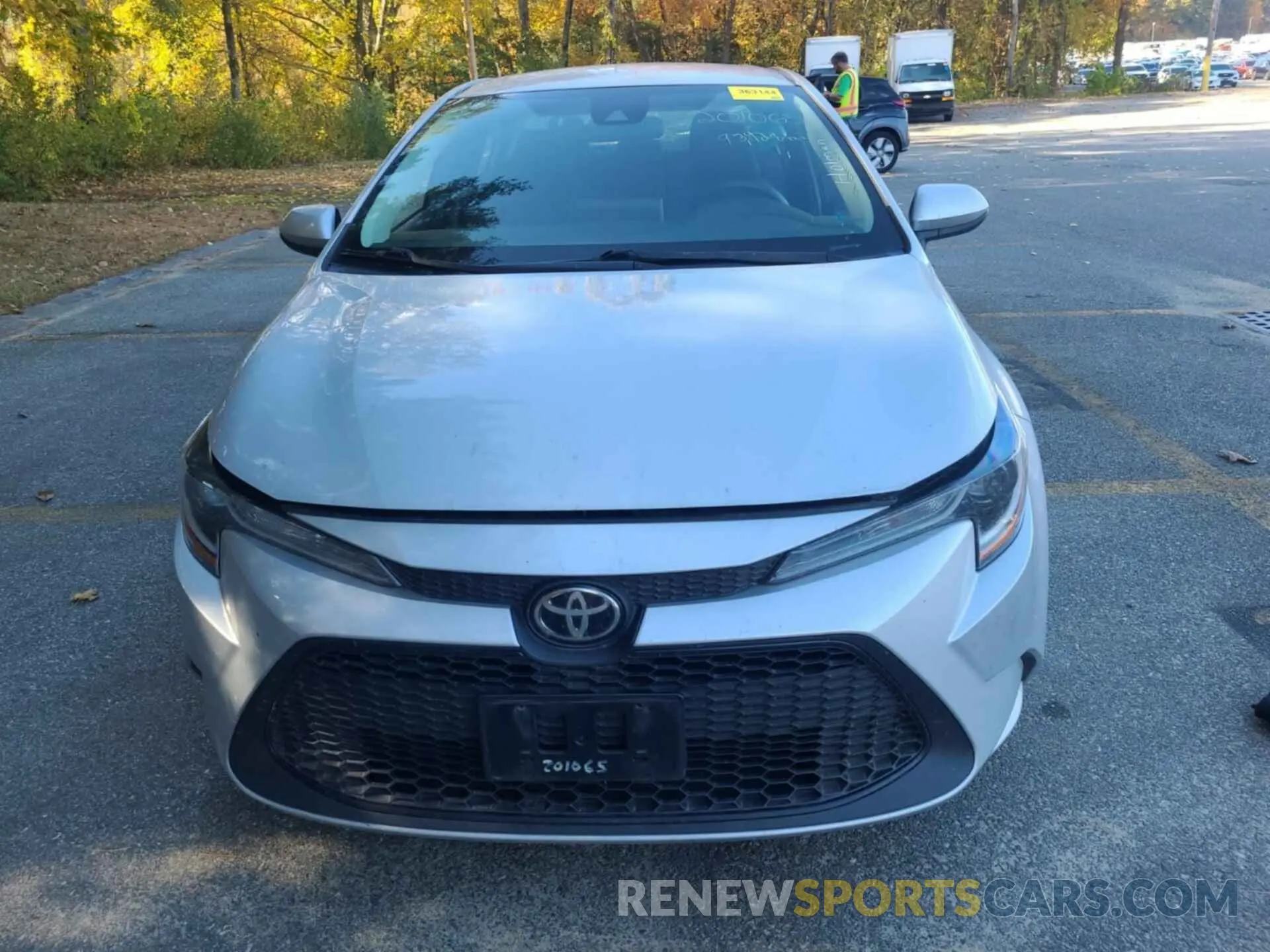 35 Photograph of a damaged car 5YFEPRAE8LP081517 TOYOTA COROLLA 2020
