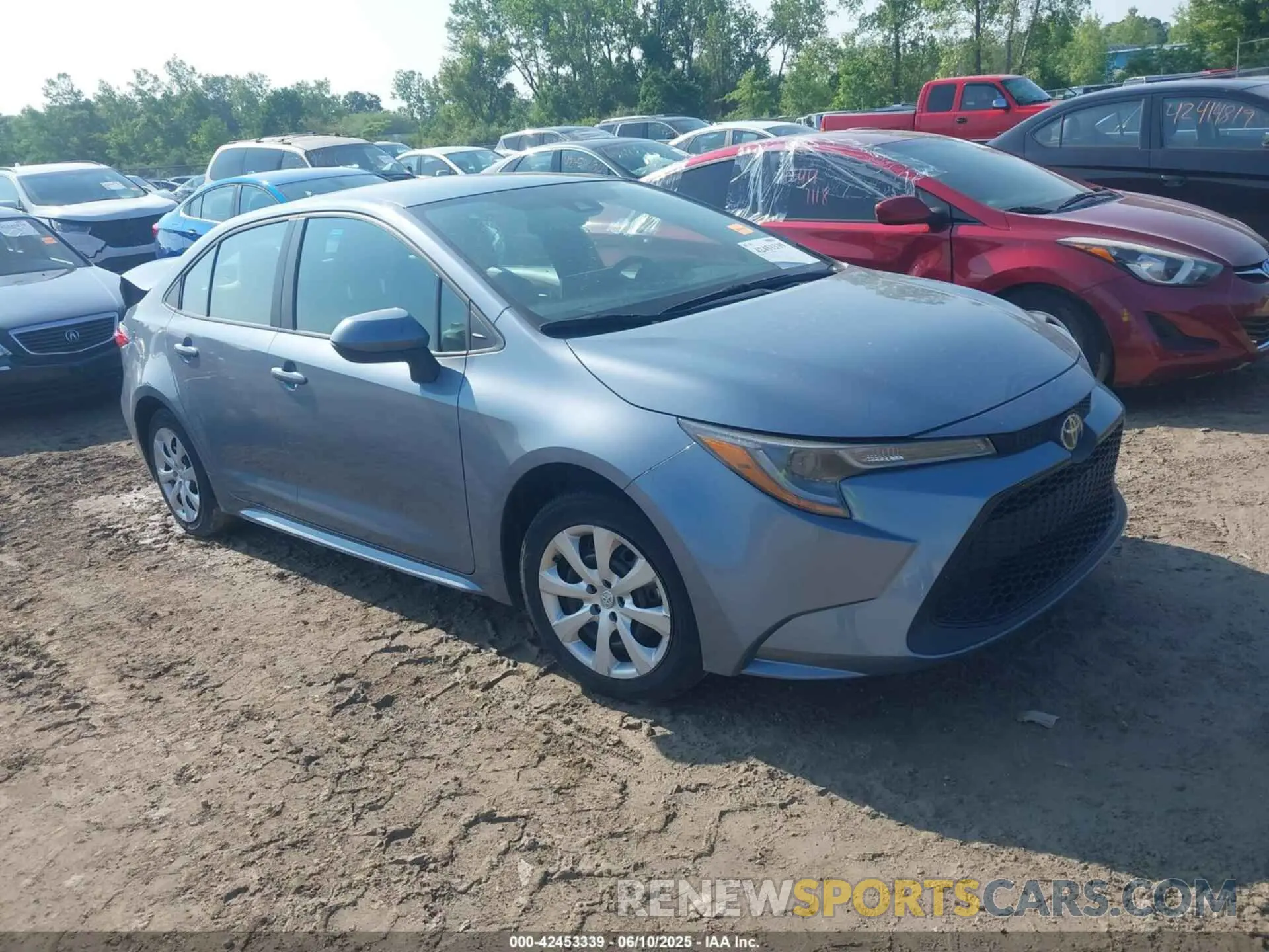 1 Photograph of a damaged car 5YFEPRAE8LP083431 TOYOTA COROLLA 2020