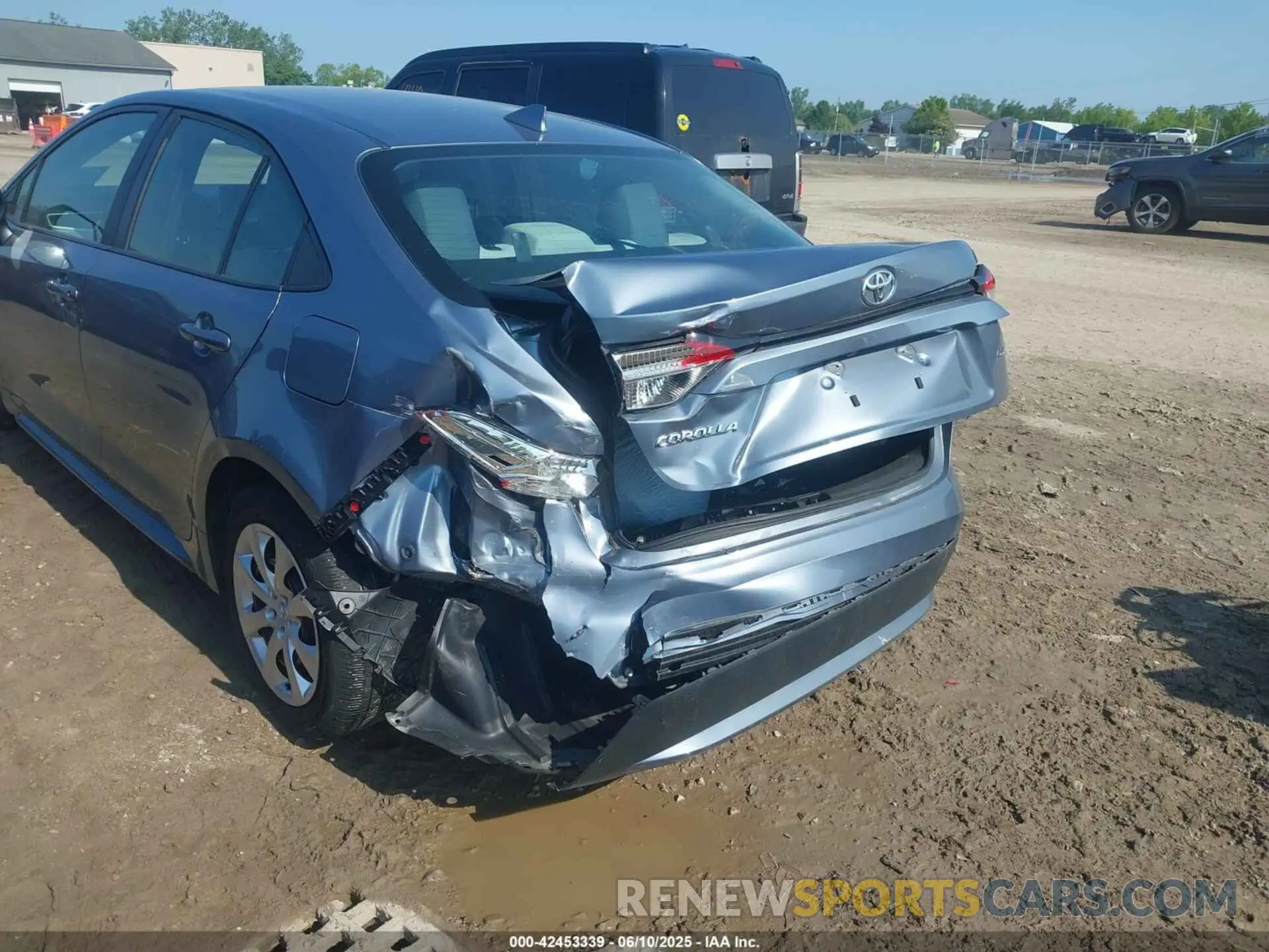 6 Photograph of a damaged car 5YFEPRAE8LP083431 TOYOTA COROLLA 2020