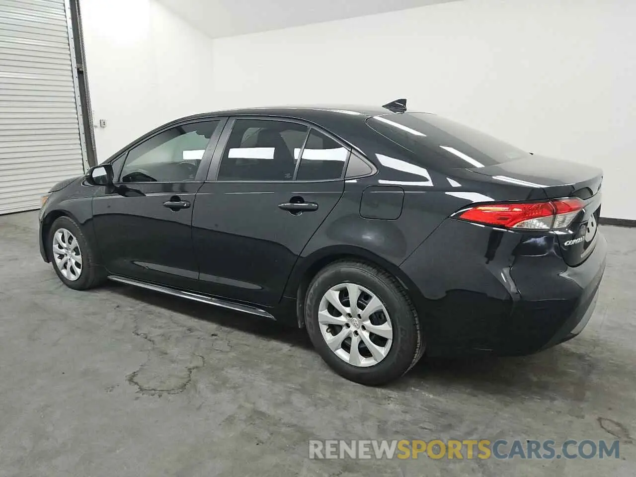 2 Photograph of a damaged car 5YFEPRAE8LP093733 TOYOTA COROLLA 2020