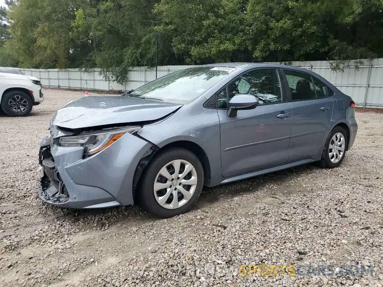 1 Photograph of a damaged car 5YFEPRAE8LP094803 TOYOTA COROLLA 2020