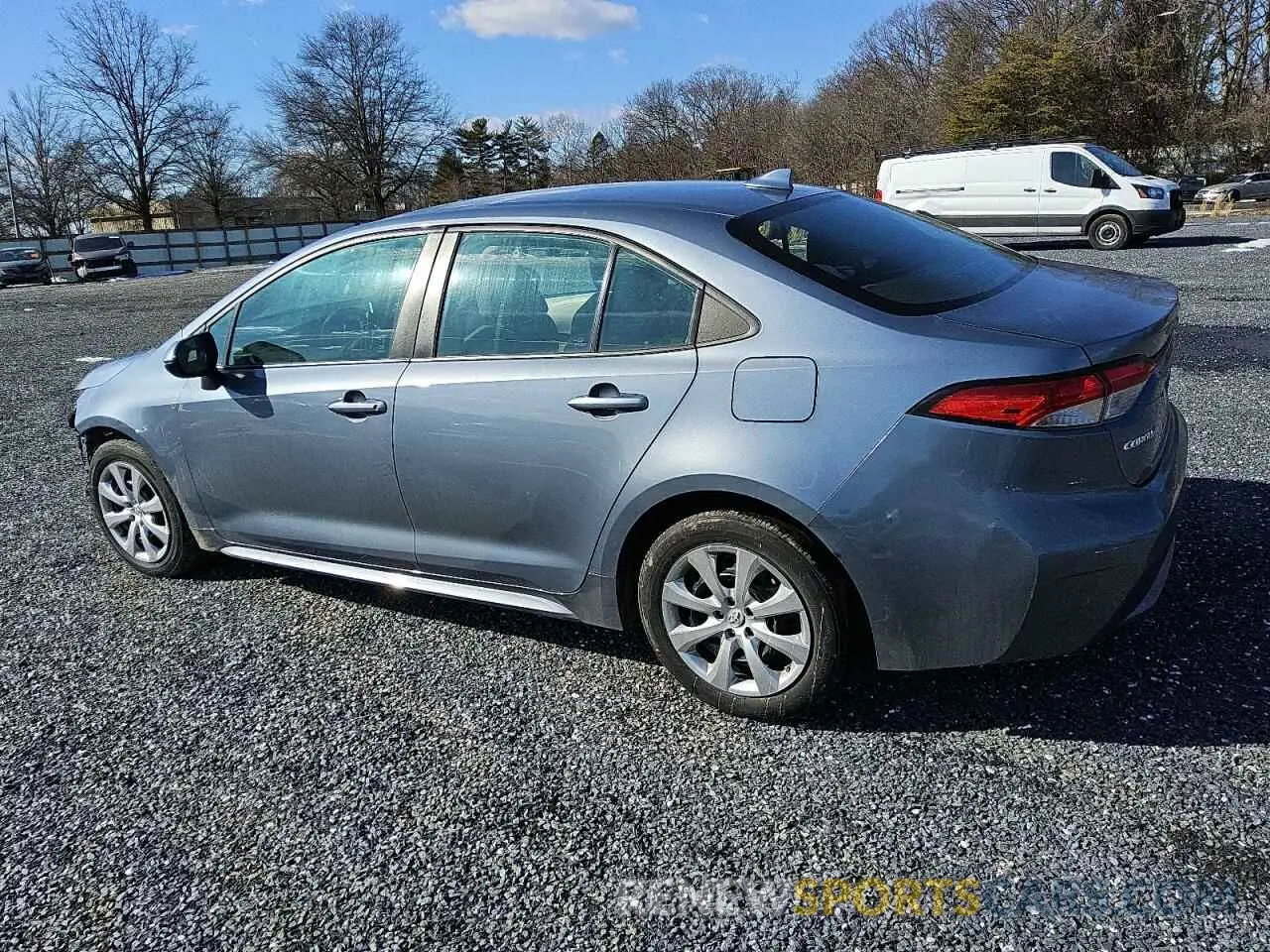 2 Photograph of a damaged car 5YFEPRAE8LP095658 TOYOTA COROLLA 2020