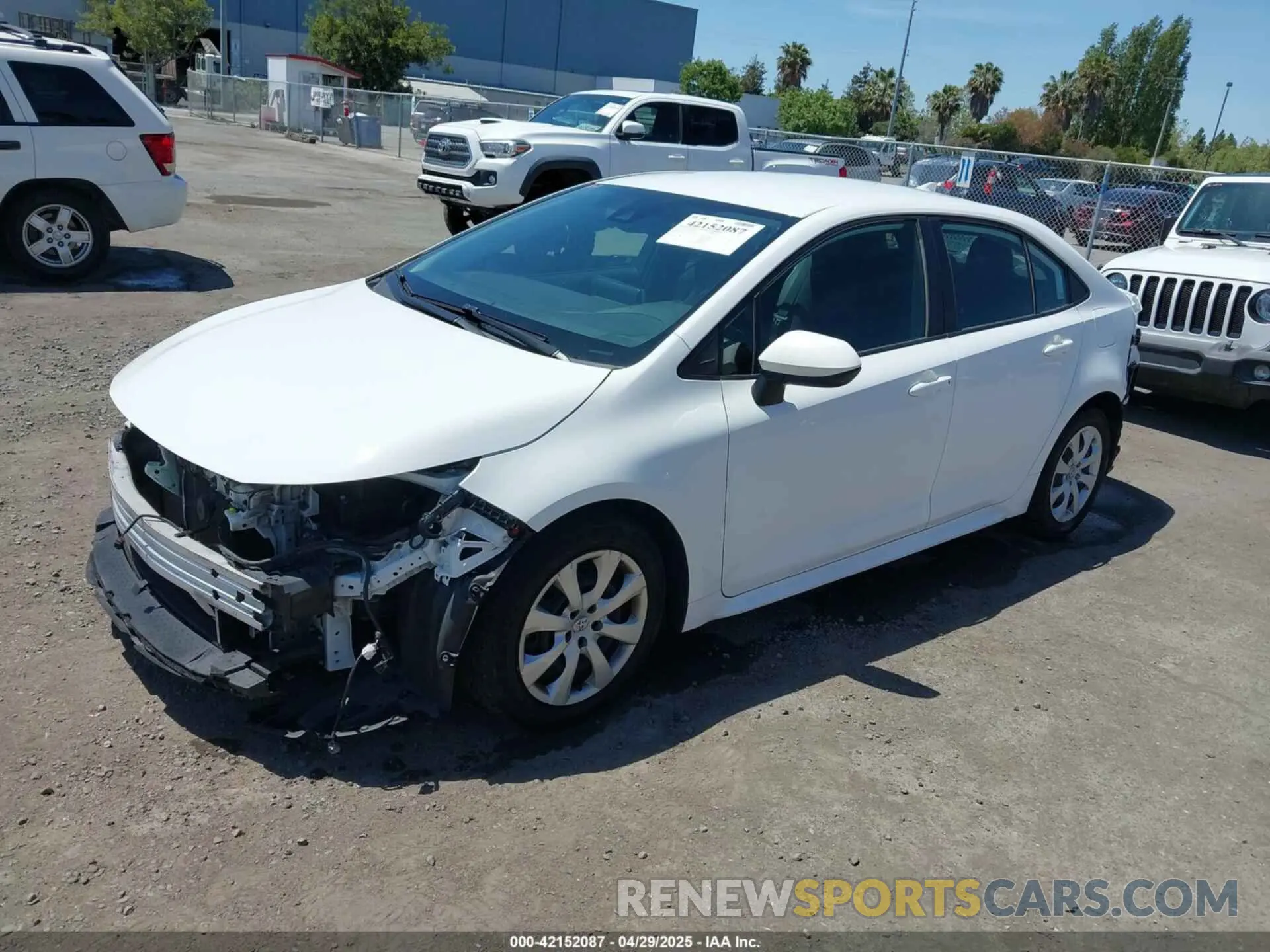 2 Photograph of a damaged car 5YFEPRAE8LP095952 TOYOTA COROLLA 2020