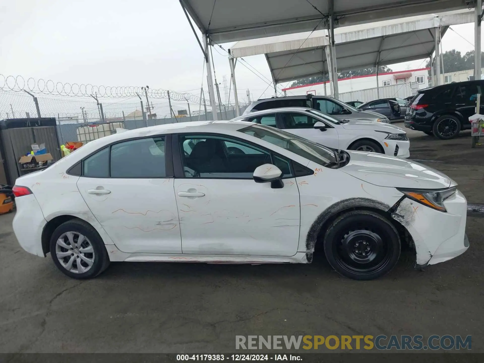13 Photograph of a damaged car 5YFEPRAE8LP096504 TOYOTA COROLLA 2020
