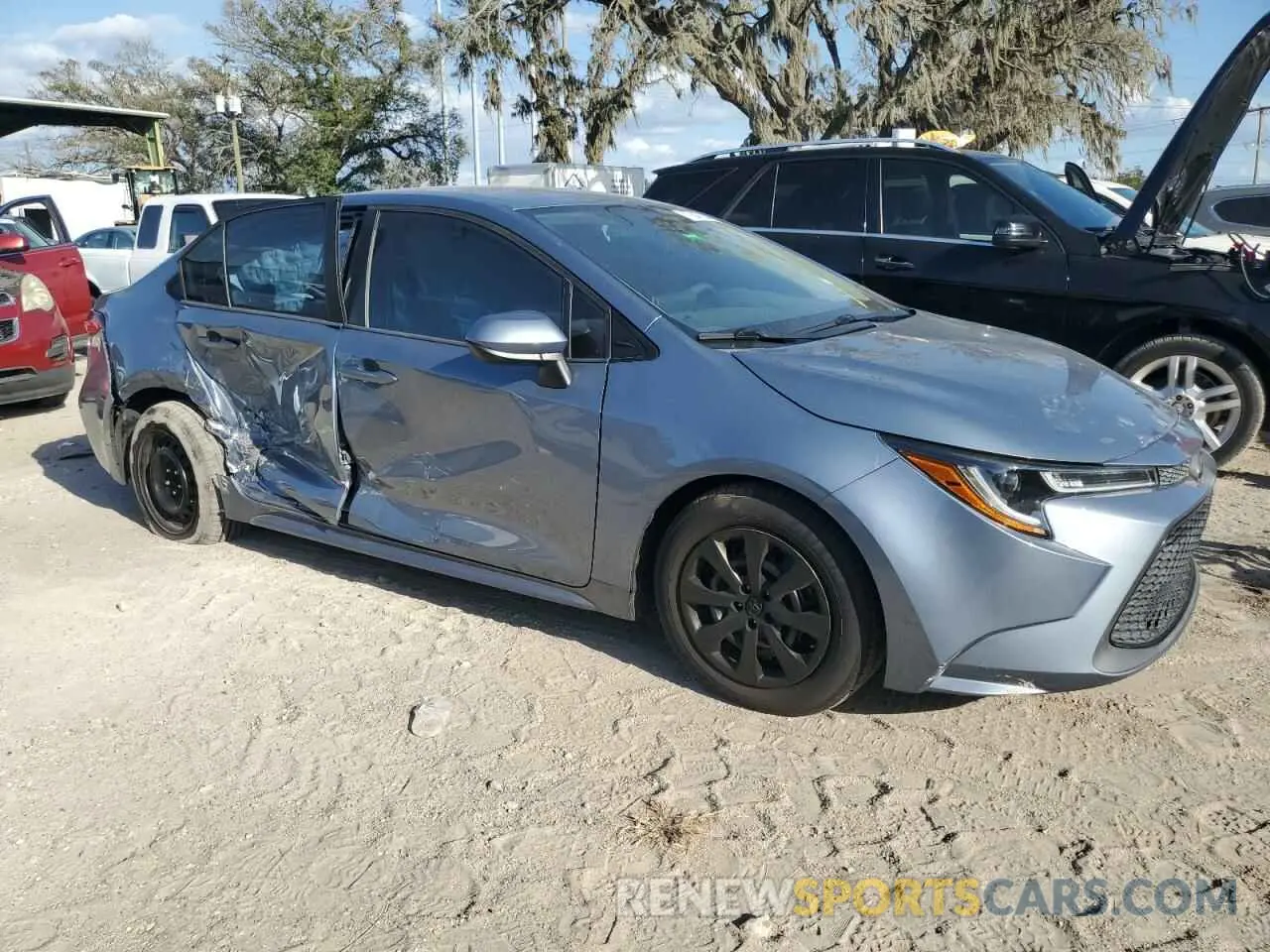 4 Photograph of a damaged car 5YFEPRAE8LP096728 TOYOTA COROLLA 2020