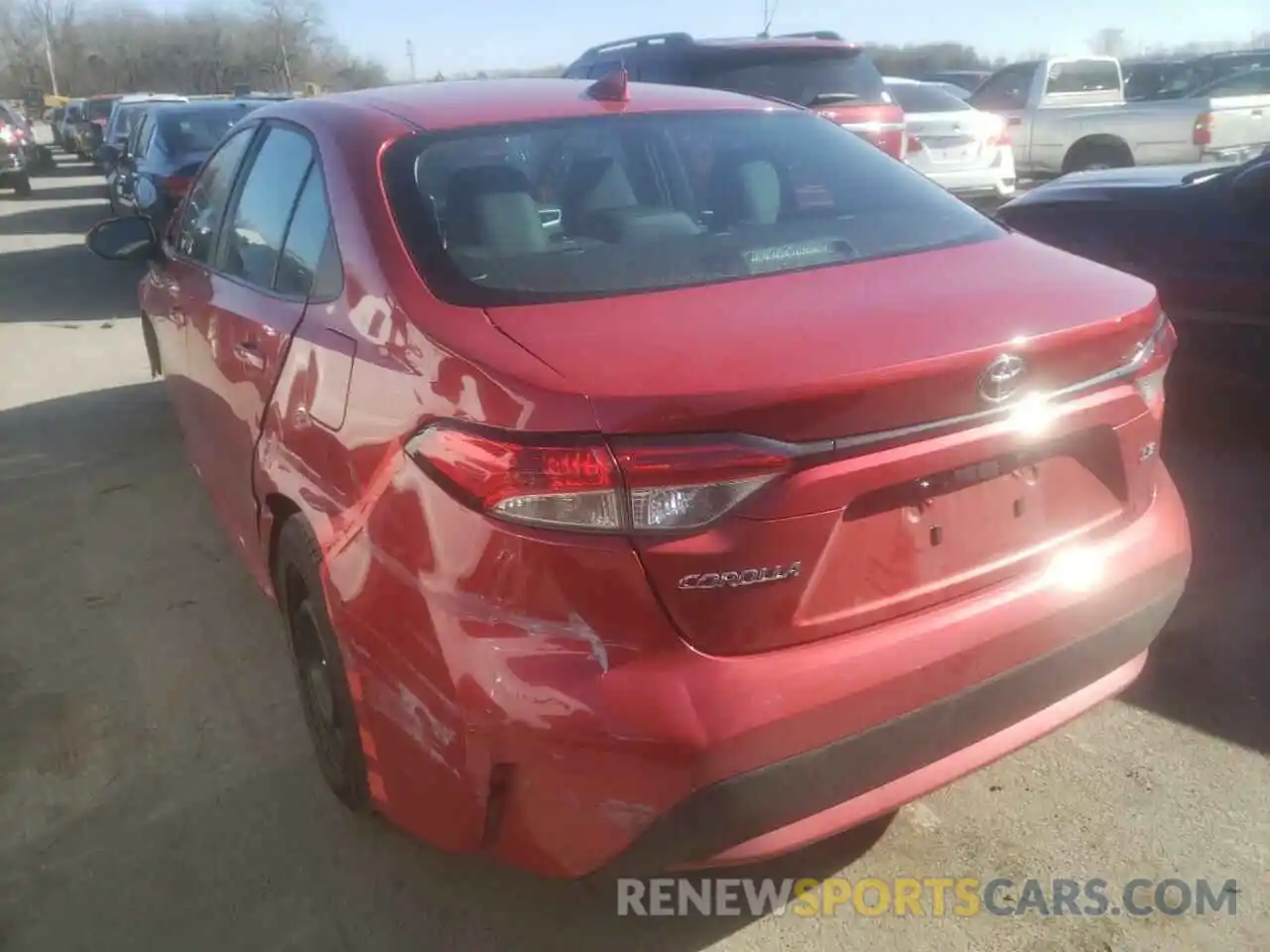 3 Photograph of a damaged car 5YFEPRAE8LP097118 TOYOTA COROLLA 2020