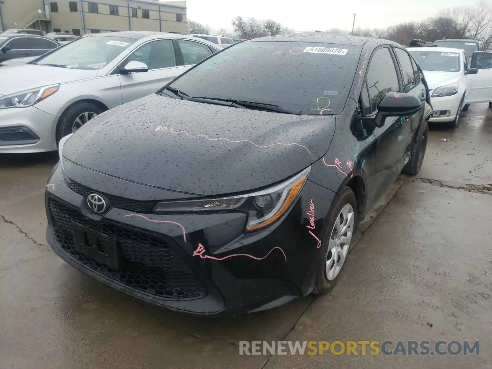 2 Photograph of a damaged car 5YFEPRAE8LP098091 TOYOTA COROLLA 2020