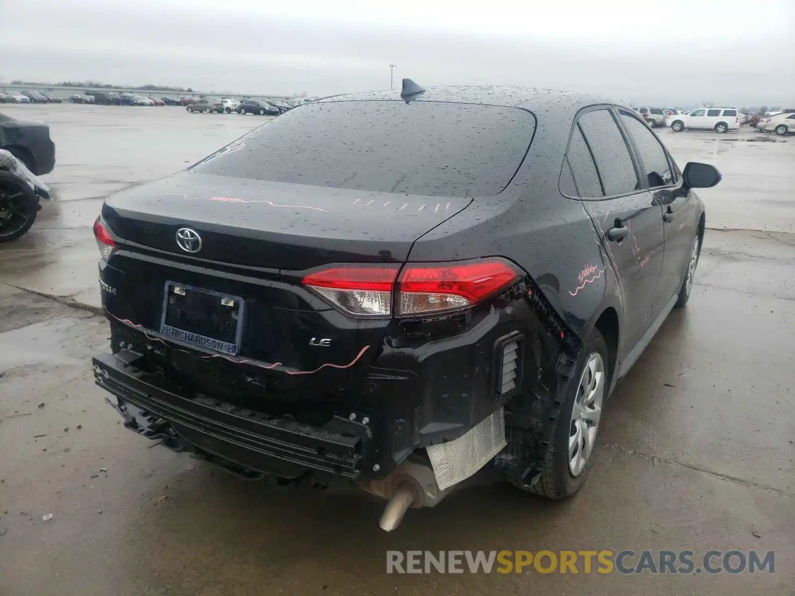 4 Photograph of a damaged car 5YFEPRAE8LP098091 TOYOTA COROLLA 2020