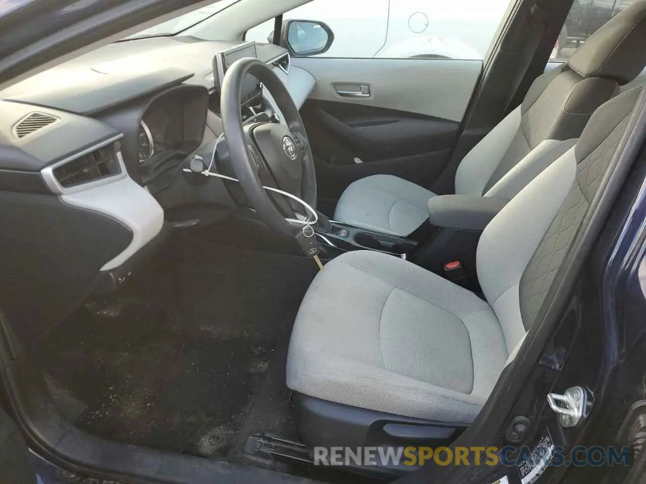 7 Photograph of a damaged car 5YFEPRAE8LP101698 TOYOTA COROLLA 2020