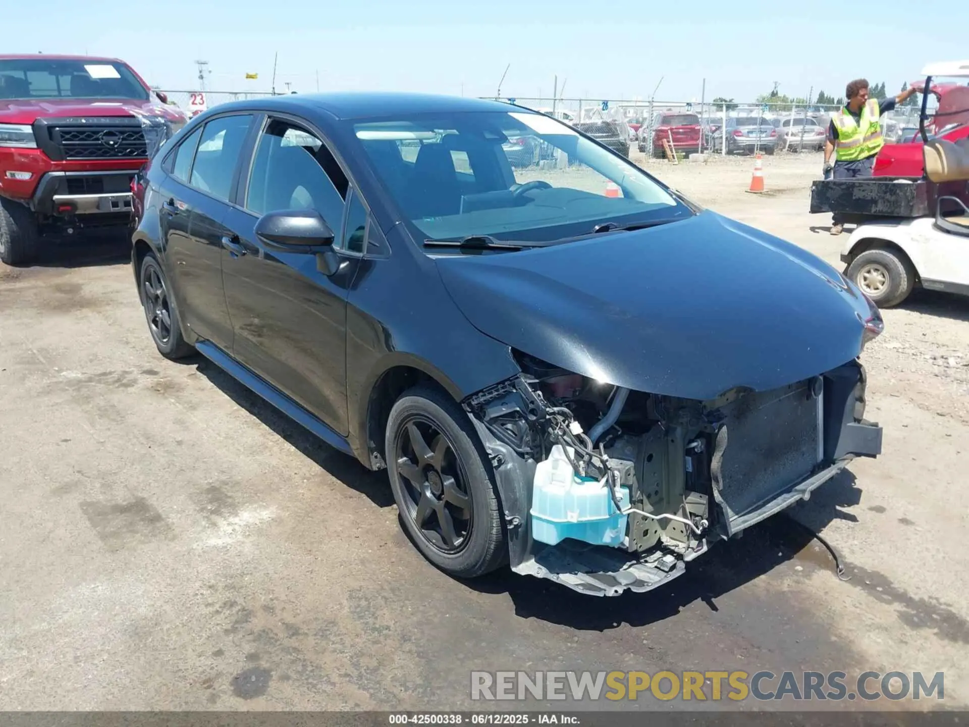 1 Photograph of a damaged car 5YFEPRAE8LP103189 TOYOTA COROLLA 2020
