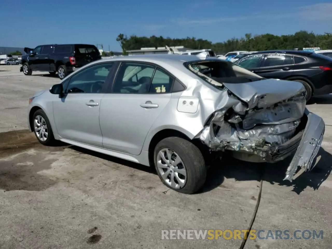2 Photograph of a damaged car 5YFEPRAE8LP103290 TOYOTA COROLLA 2020