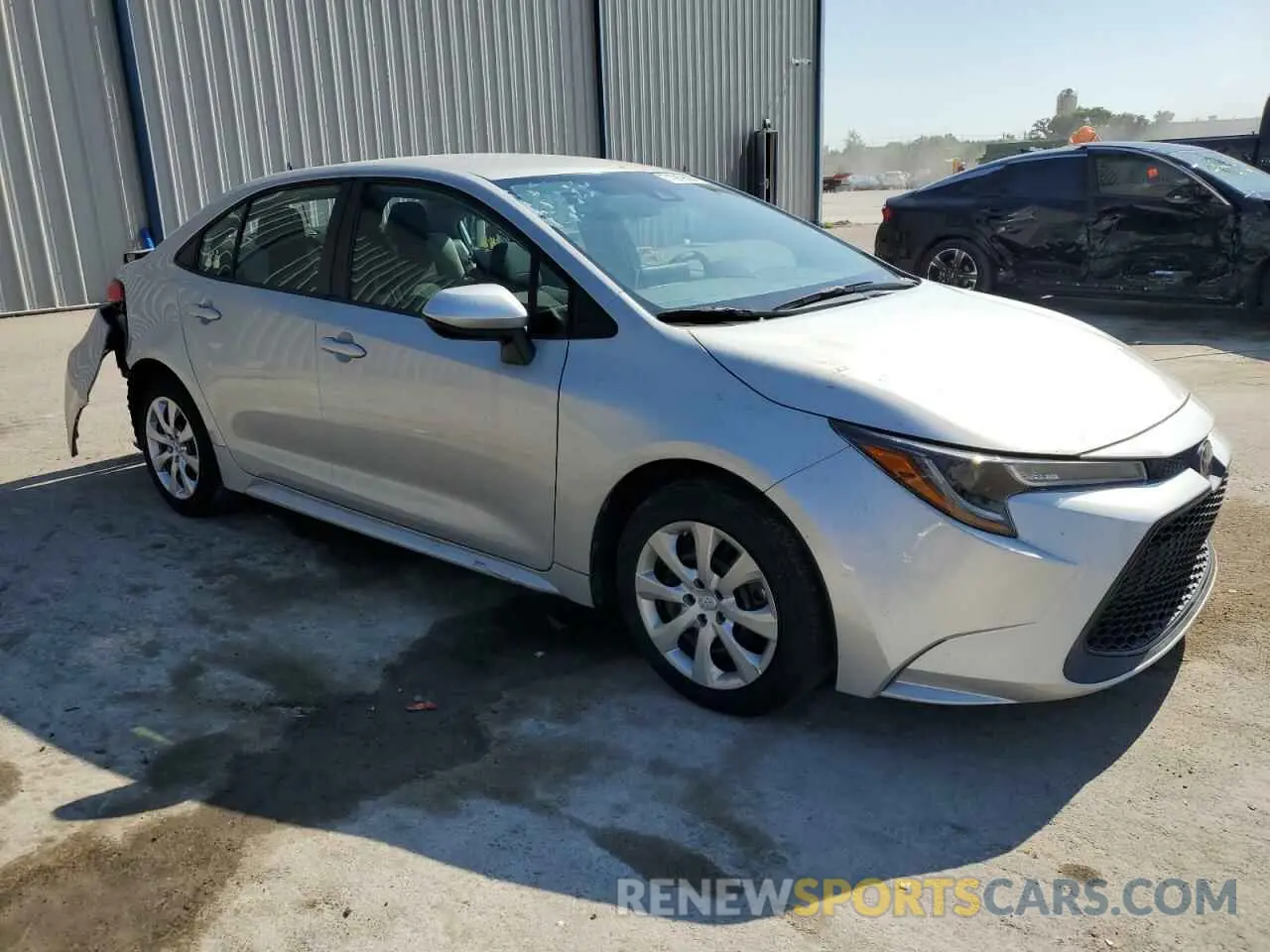 4 Photograph of a damaged car 5YFEPRAE8LP103290 TOYOTA COROLLA 2020