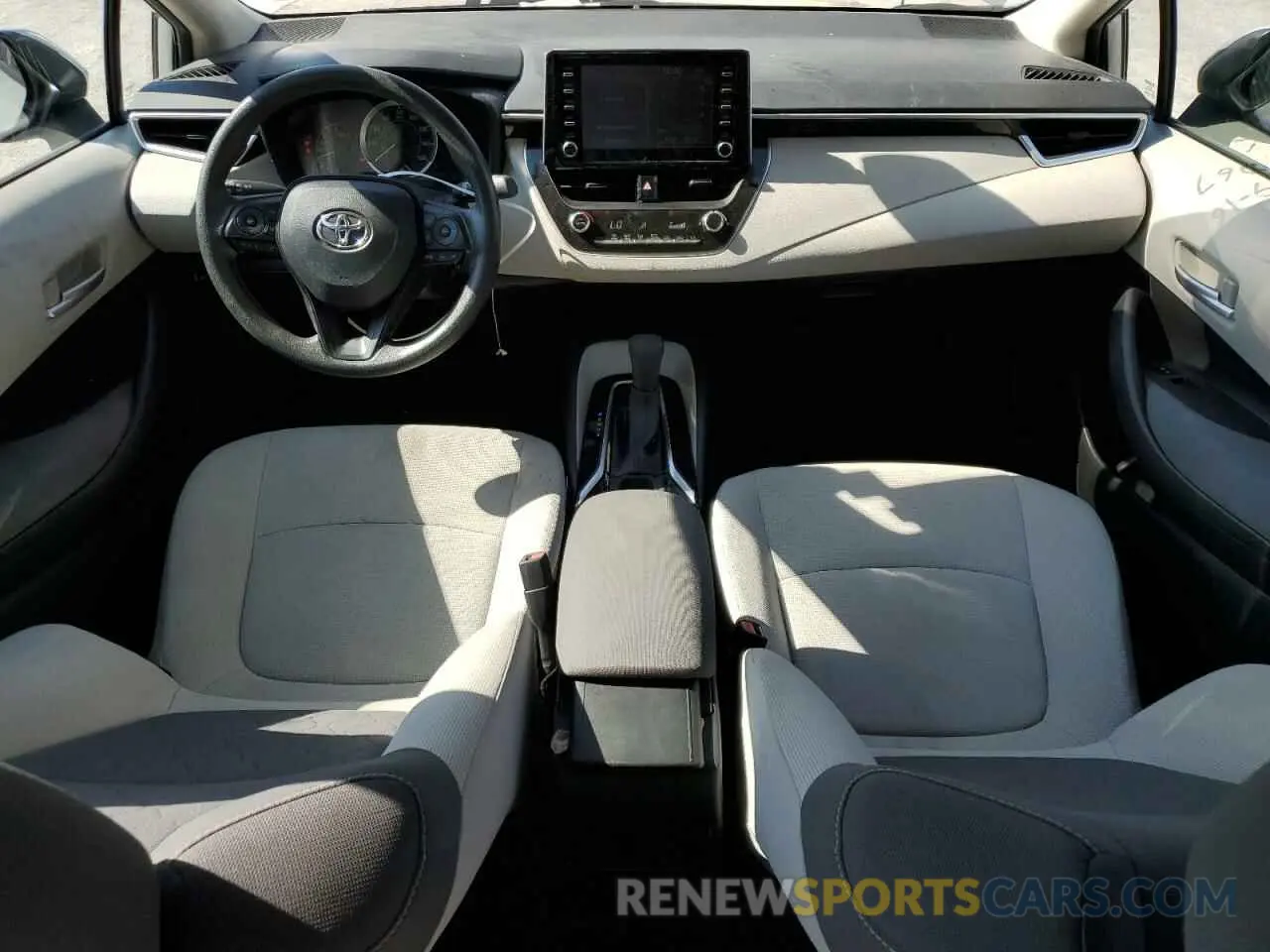 8 Photograph of a damaged car 5YFEPRAE8LP103290 TOYOTA COROLLA 2020