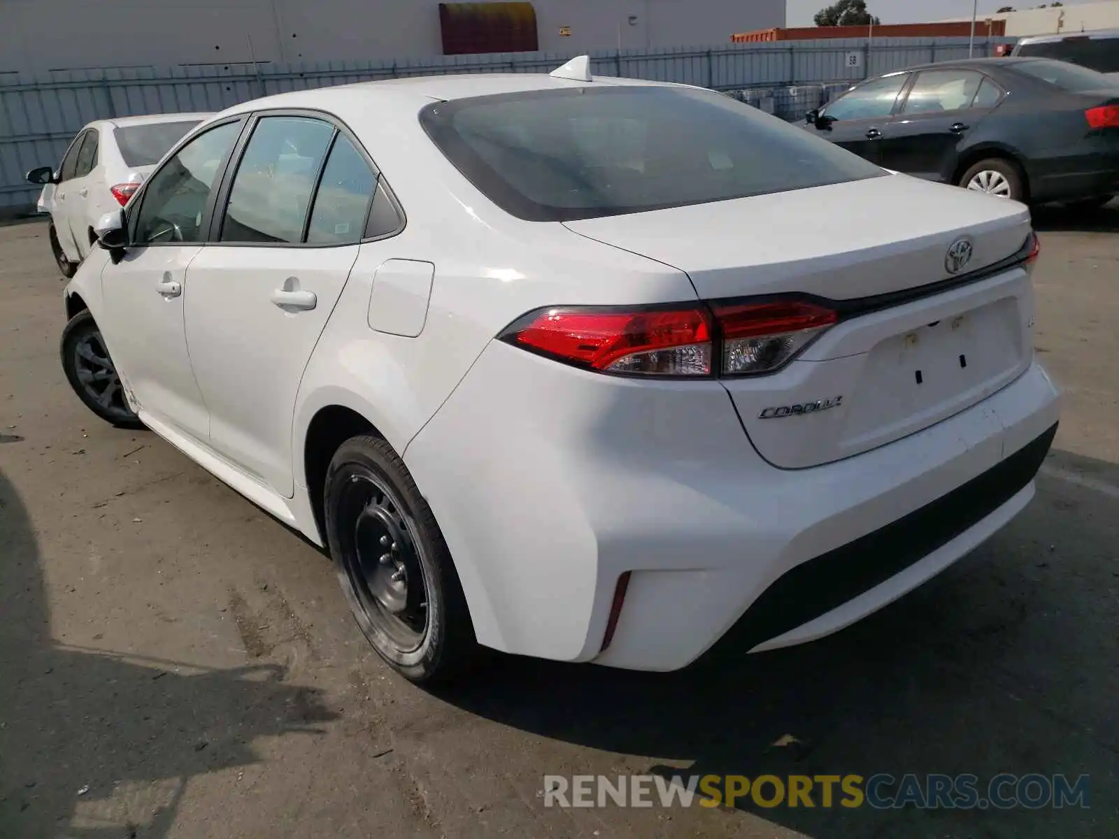 3 Photograph of a damaged car 5YFEPRAE8LP106044 TOYOTA COROLLA 2020