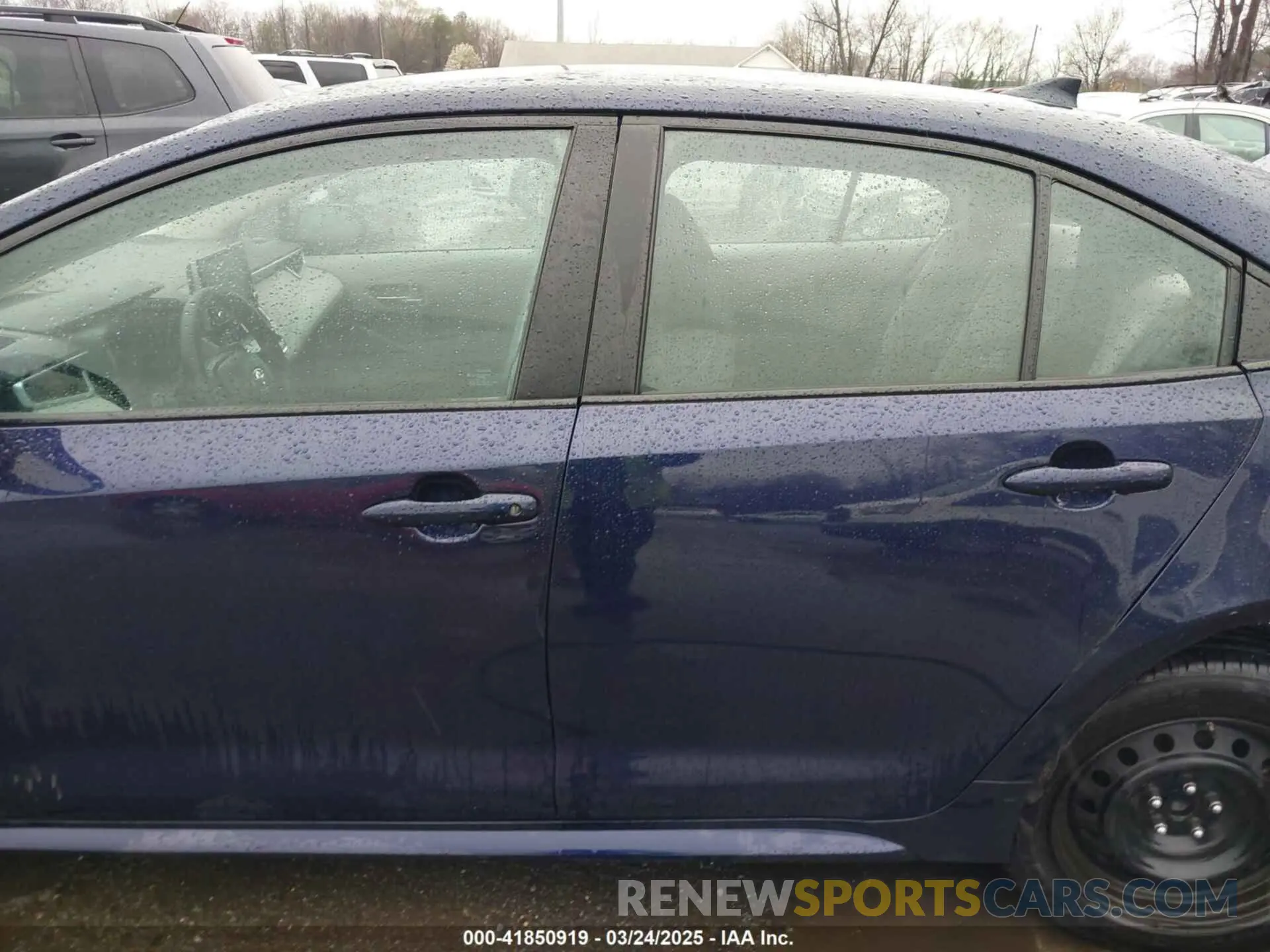14 Photograph of a damaged car 5YFEPRAE8LP108201 TOYOTA COROLLA 2020