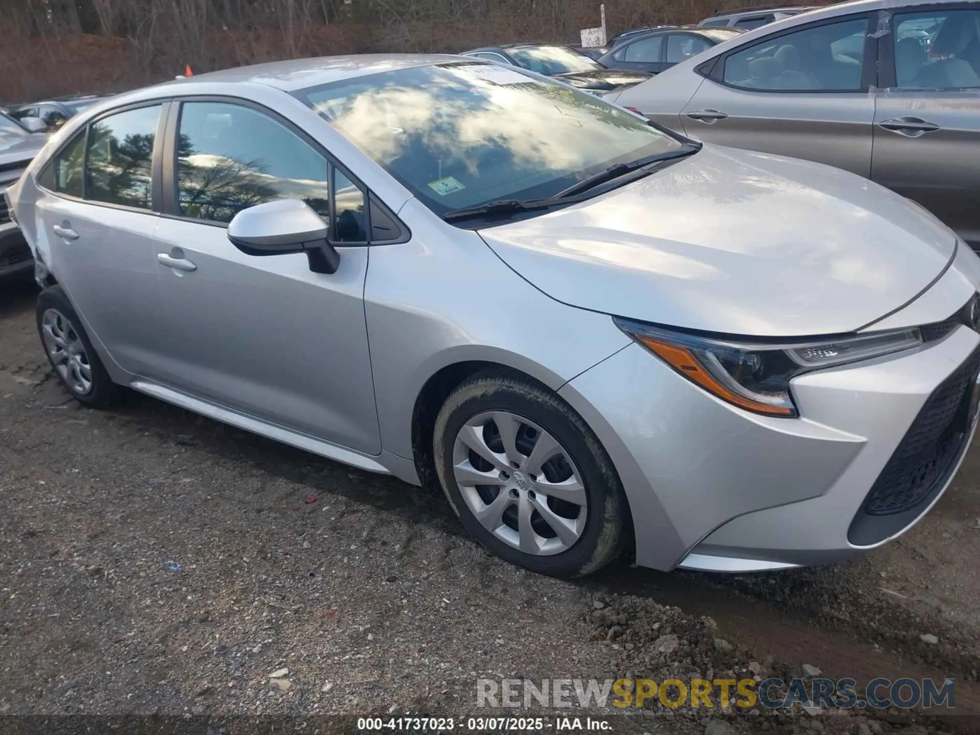 13 Photograph of a damaged car 5YFEPRAE8LP117920 TOYOTA COROLLA 2020