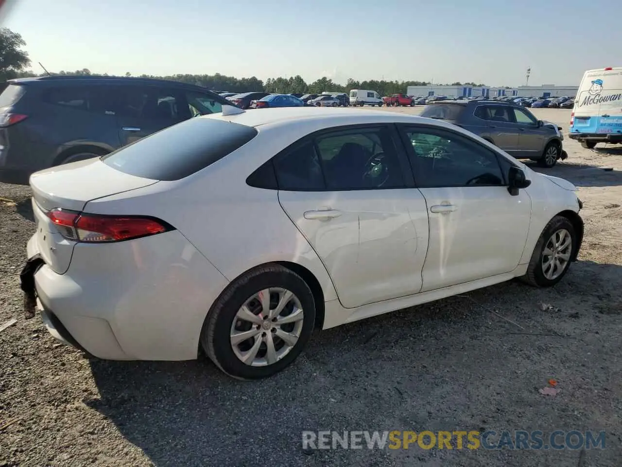 3 Photograph of a damaged car 5YFEPRAE8LP132224 TOYOTA COROLLA 2020