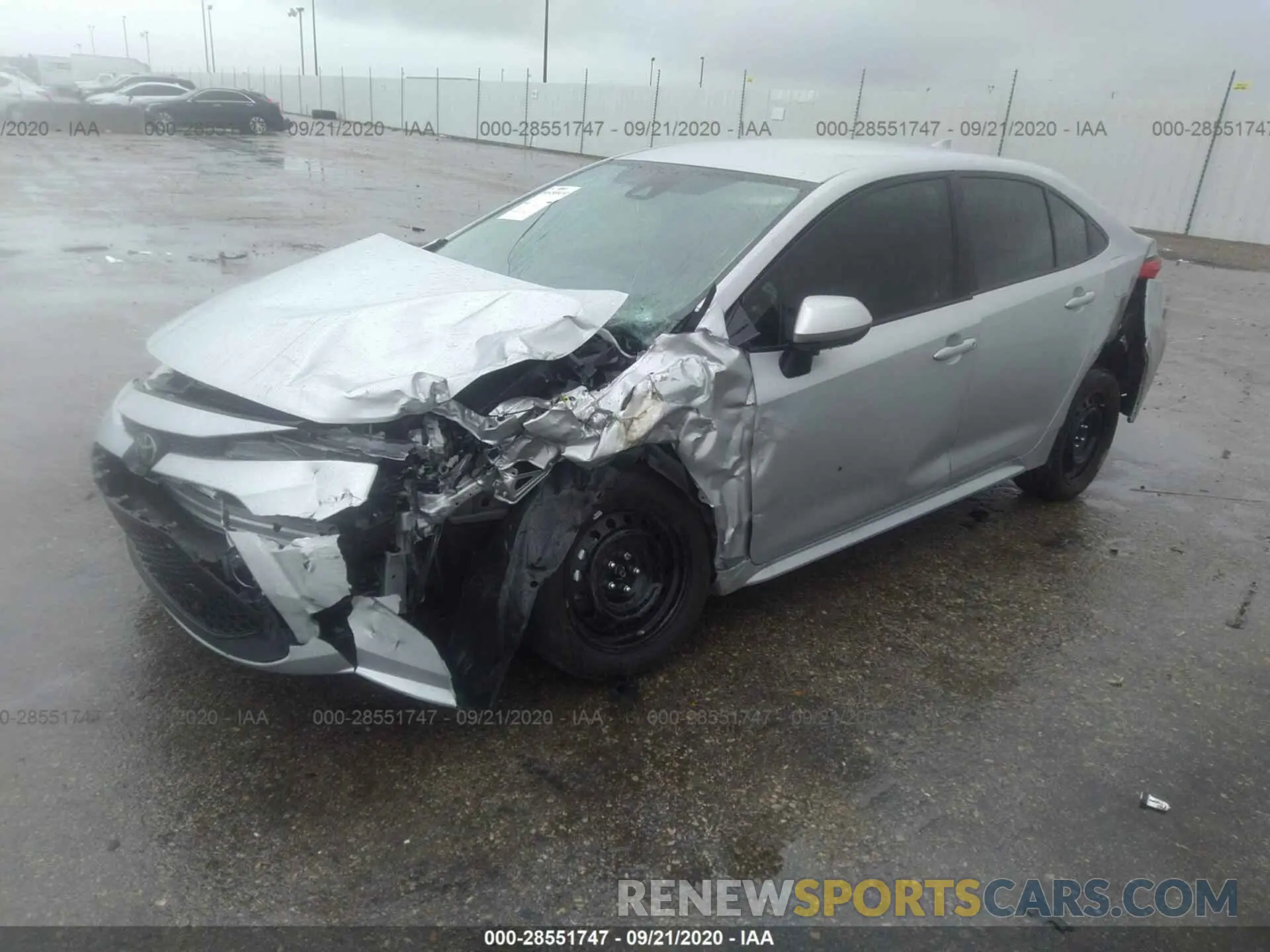 2 Photograph of a damaged car 5YFEPRAE8LP136516 TOYOTA COROLLA 2020