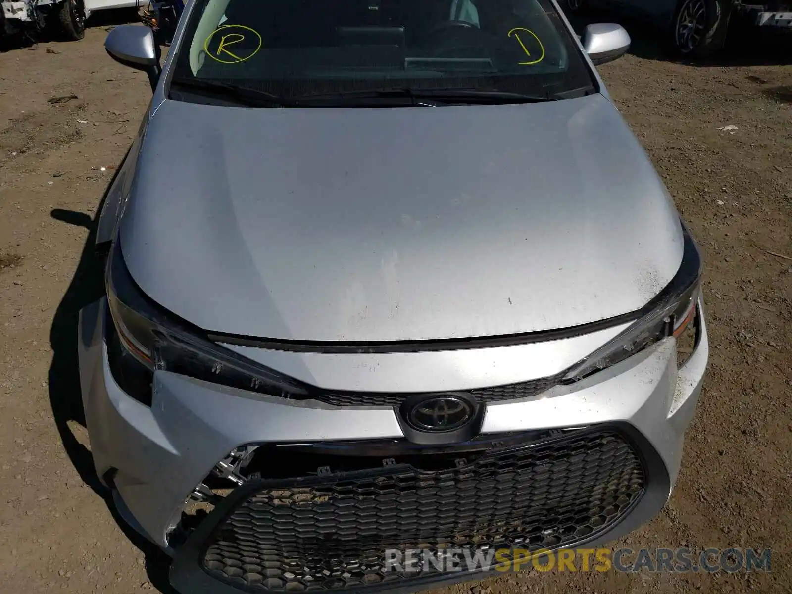 9 Photograph of a damaged car 5YFEPRAE8LP142865 TOYOTA COROLLA 2020