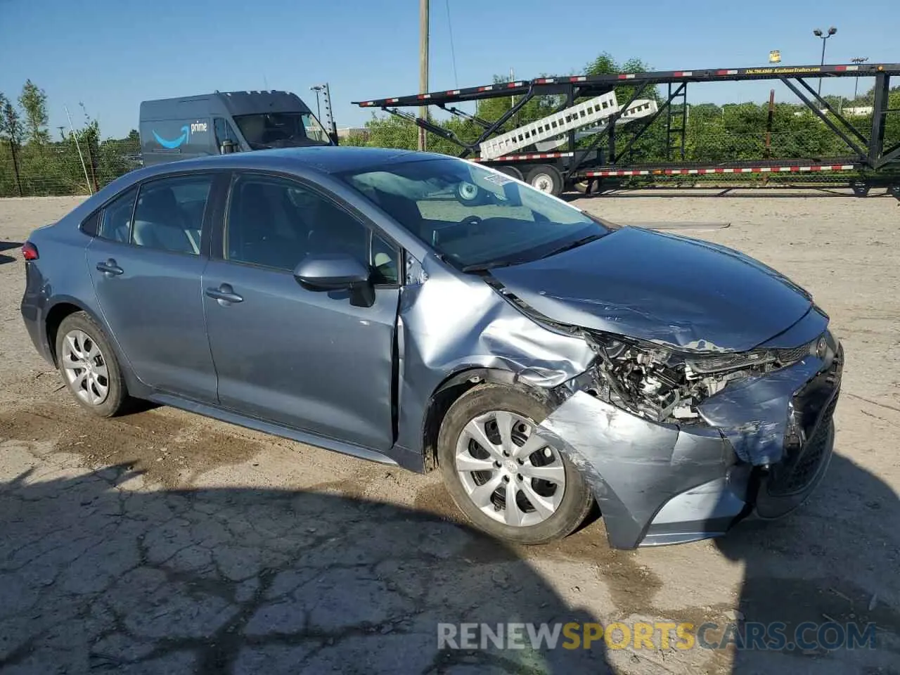 4 Photograph of a damaged car 5YFEPRAE9LP020371 TOYOTA COROLLA 2020