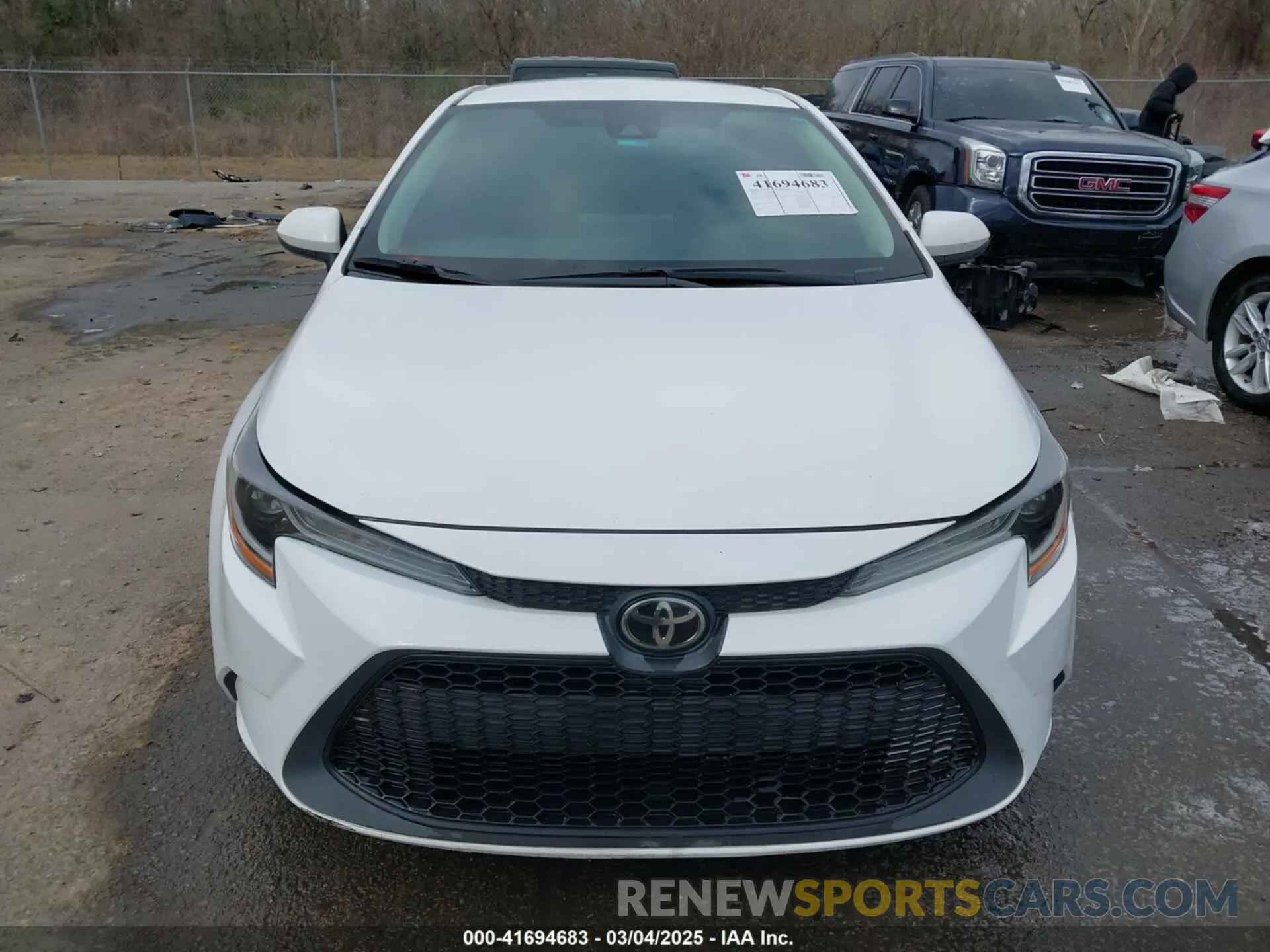 12 Photograph of a damaged car 5YFEPRAE9LP024324 TOYOTA COROLLA 2020