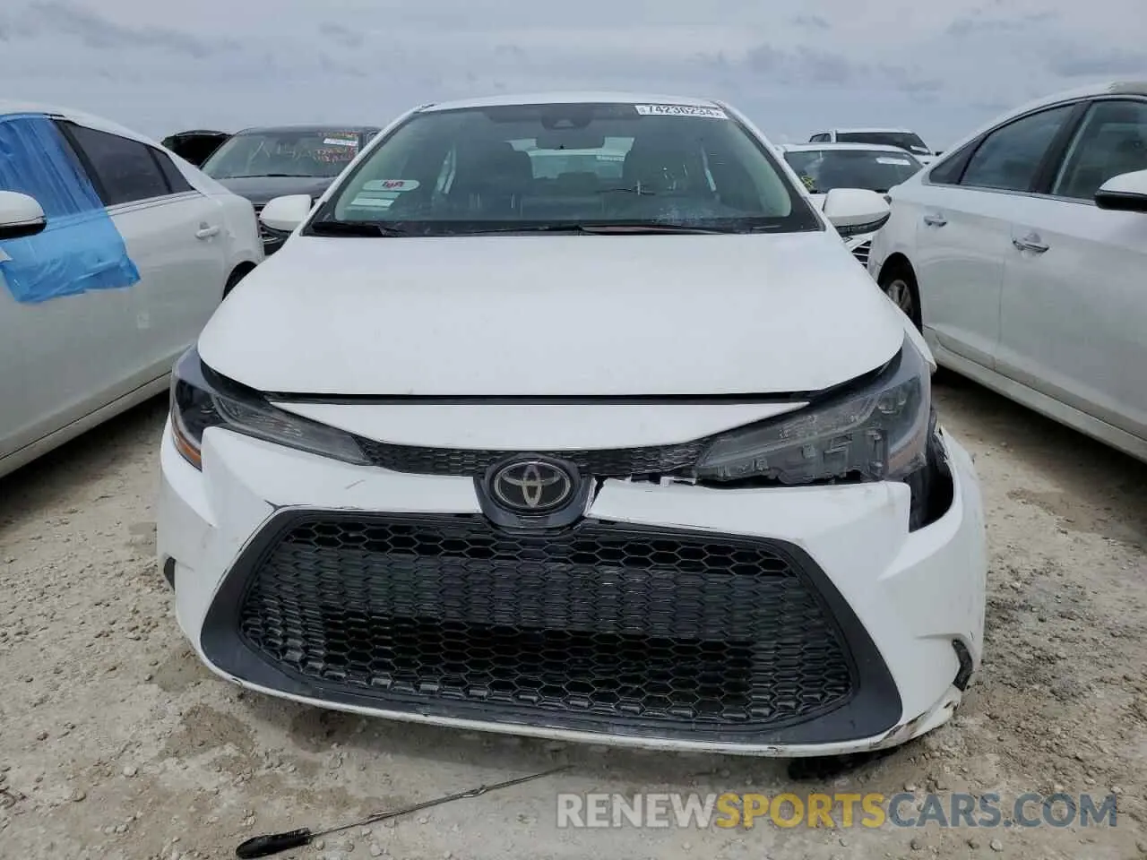 5 Photograph of a damaged car 5YFEPRAE9LP026977 TOYOTA COROLLA 2020