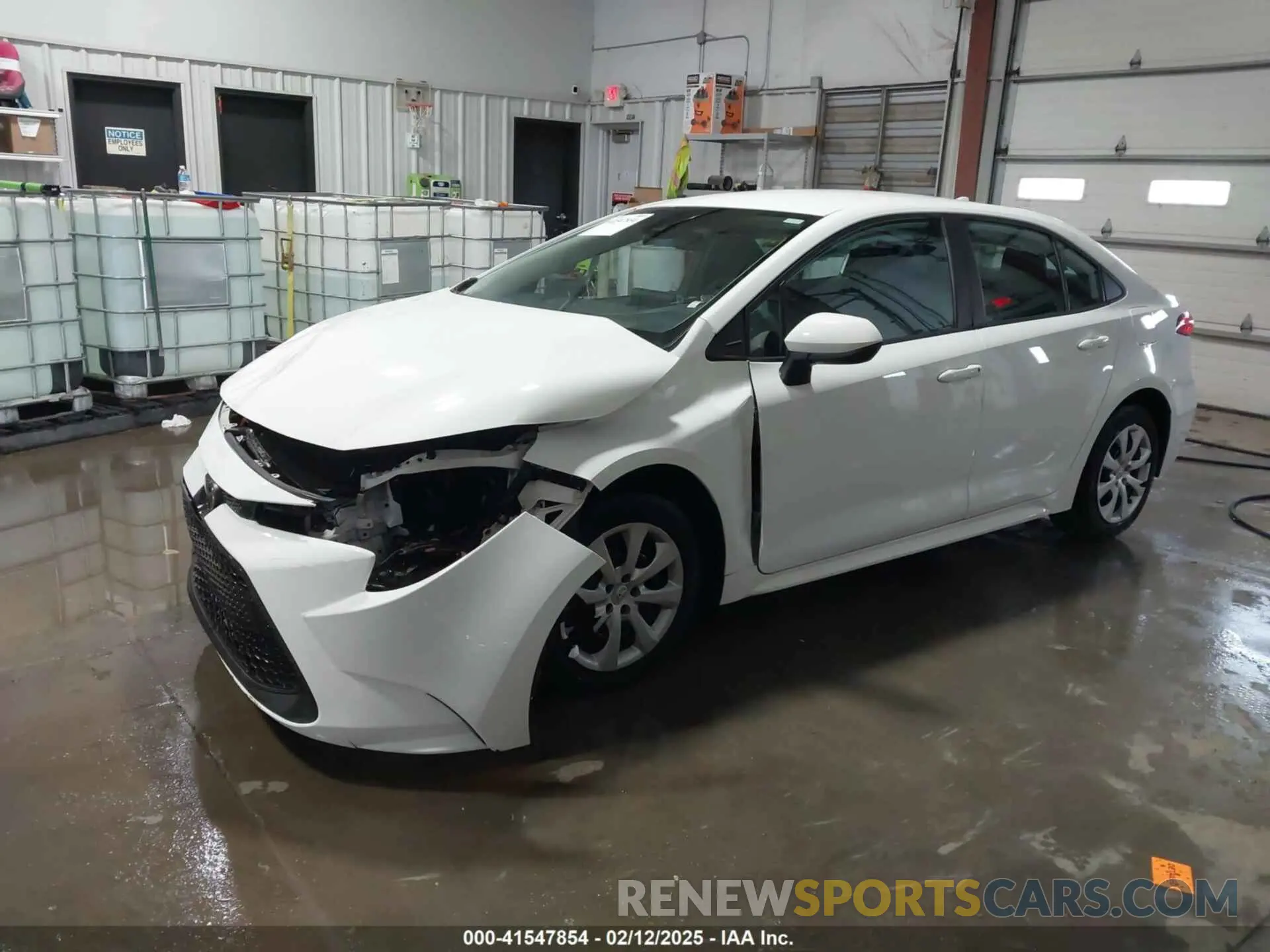 2 Photograph of a damaged car 5YFEPRAE9LP040216 TOYOTA COROLLA 2020