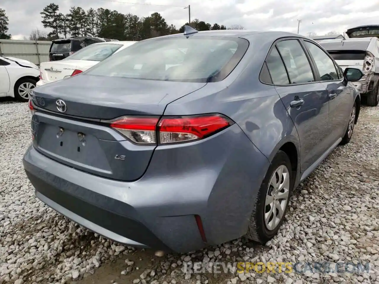 4 Photograph of a damaged car 5YFEPRAE9LP040457 TOYOTA COROLLA 2020