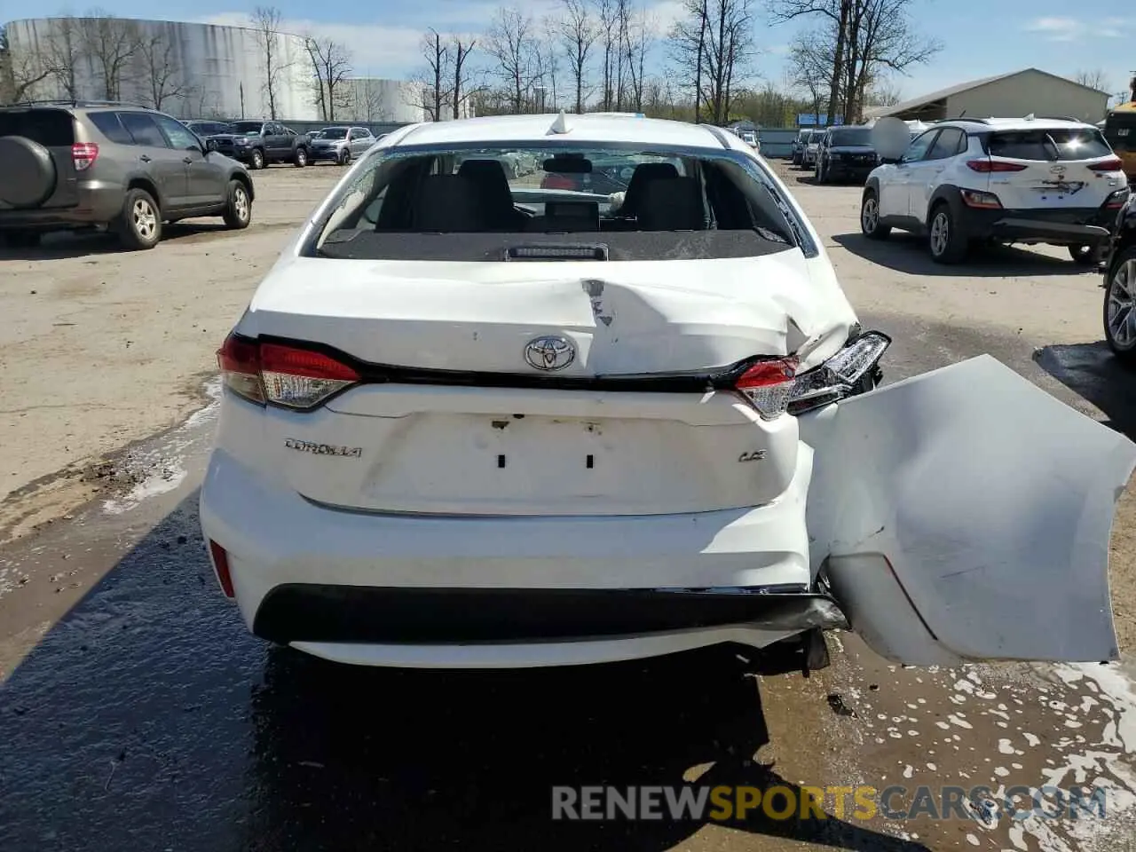 6 Photograph of a damaged car 5YFEPRAE9LP043116 TOYOTA COROLLA 2020