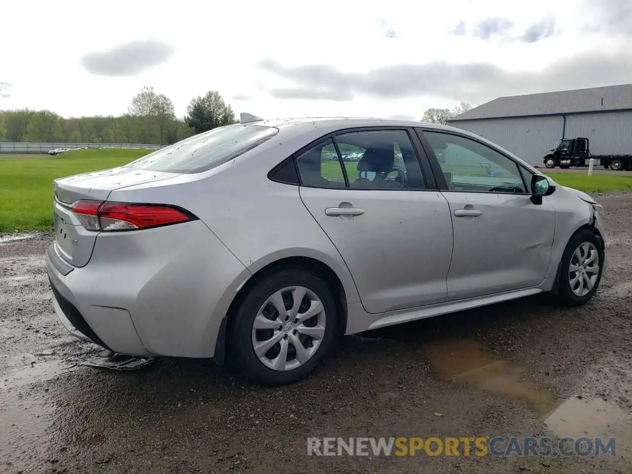3 Photograph of a damaged car 5YFEPRAE9LP044699 TOYOTA COROLLA 2020