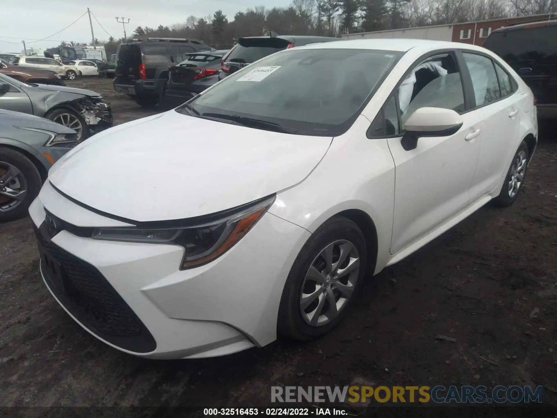 2 Photograph of a damaged car 5YFEPRAE9LP047487 TOYOTA COROLLA 2020