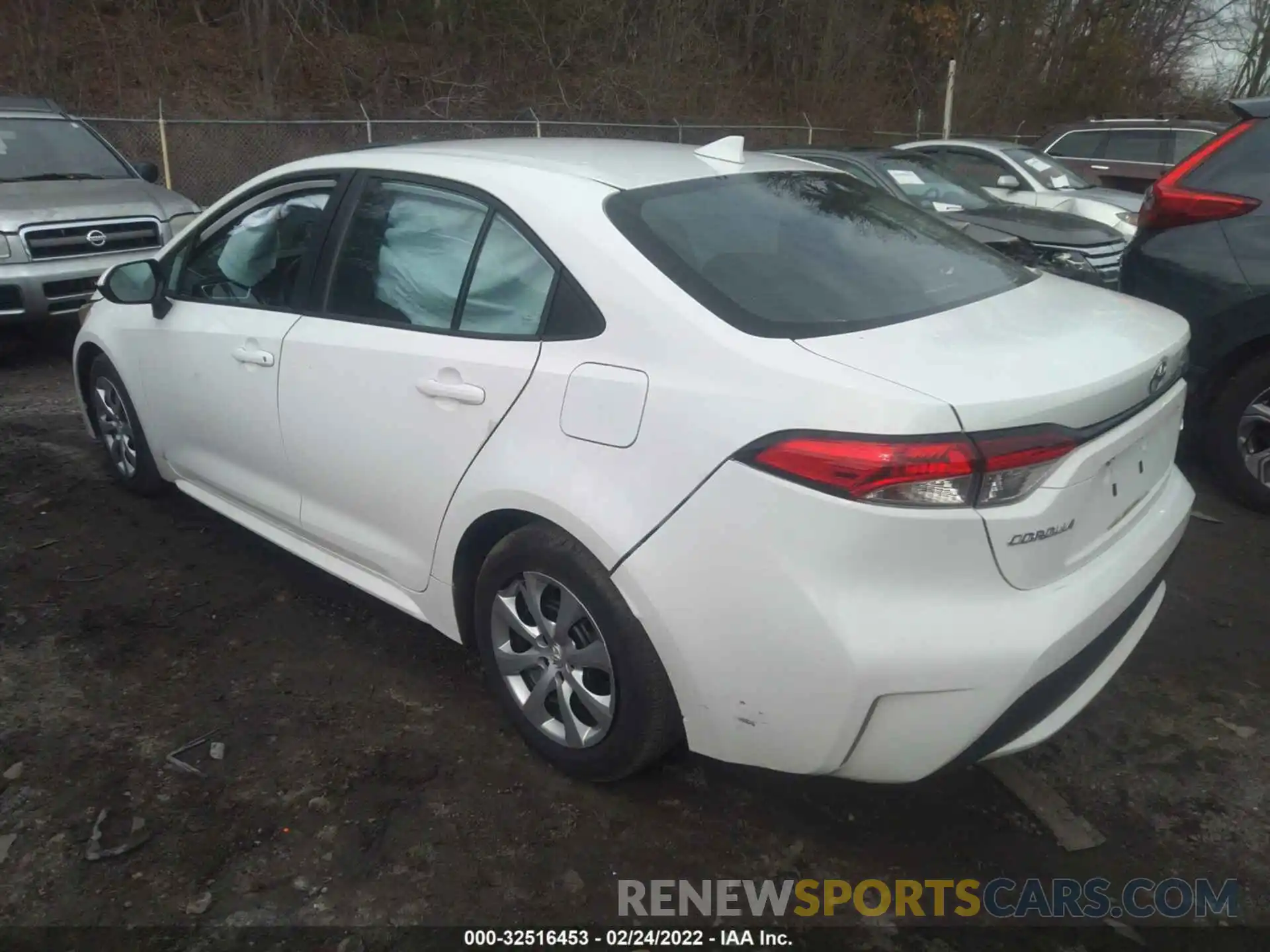 3 Photograph of a damaged car 5YFEPRAE9LP047487 TOYOTA COROLLA 2020