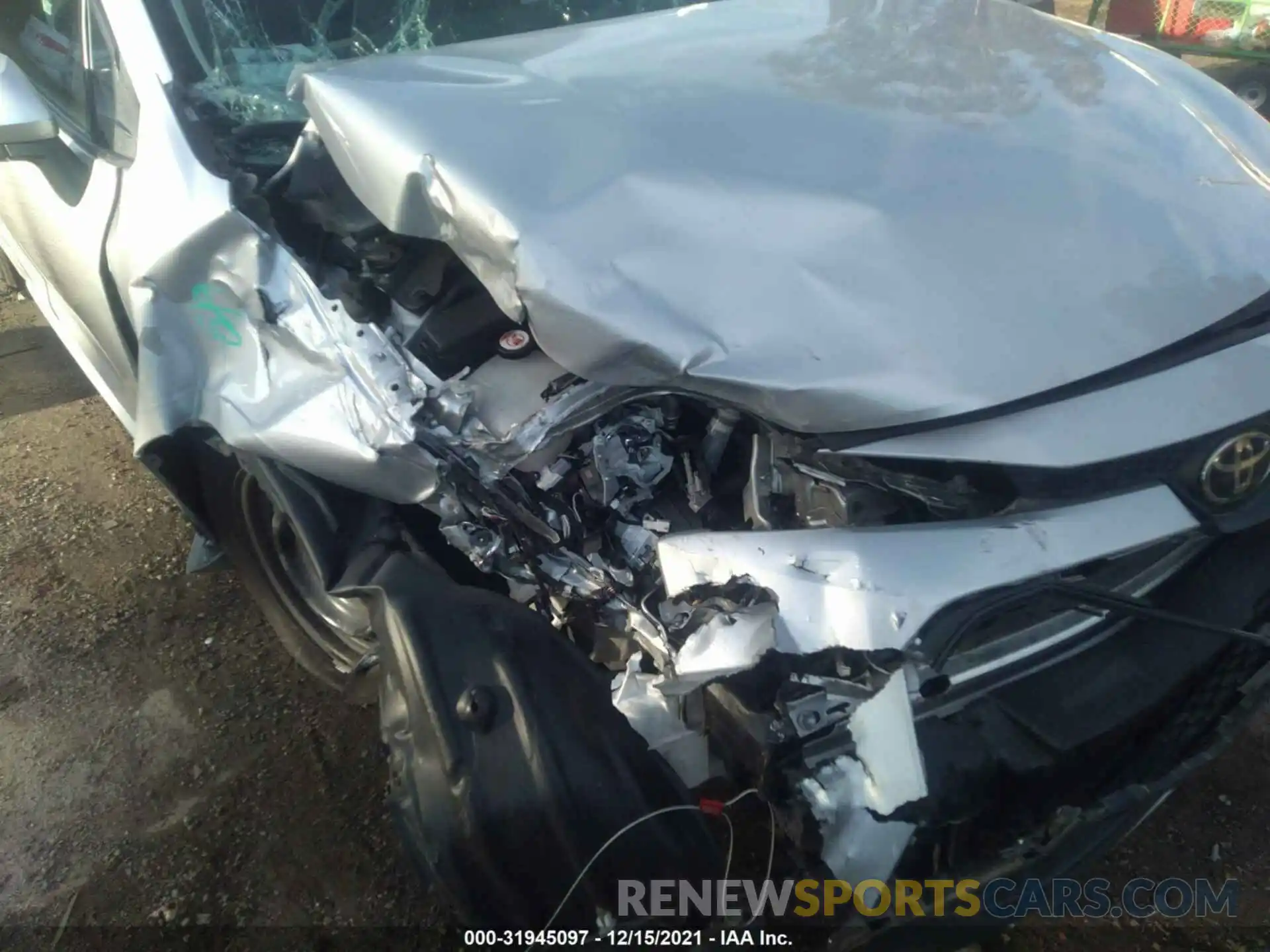 6 Photograph of a damaged car 5YFEPRAE9LP047988 TOYOTA COROLLA 2020