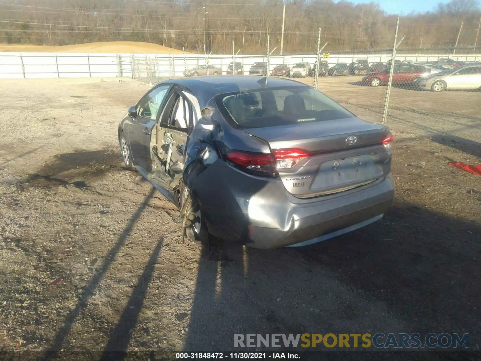 3 Photograph of a damaged car 5YFEPRAE9LP060675 TOYOTA COROLLA 2020