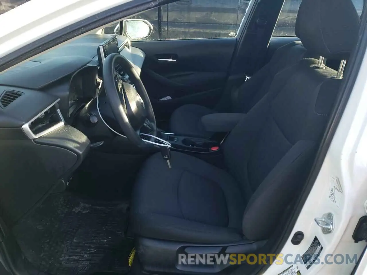 7 Photograph of a damaged car 5YFEPRAE9LP068887 TOYOTA COROLLA 2020