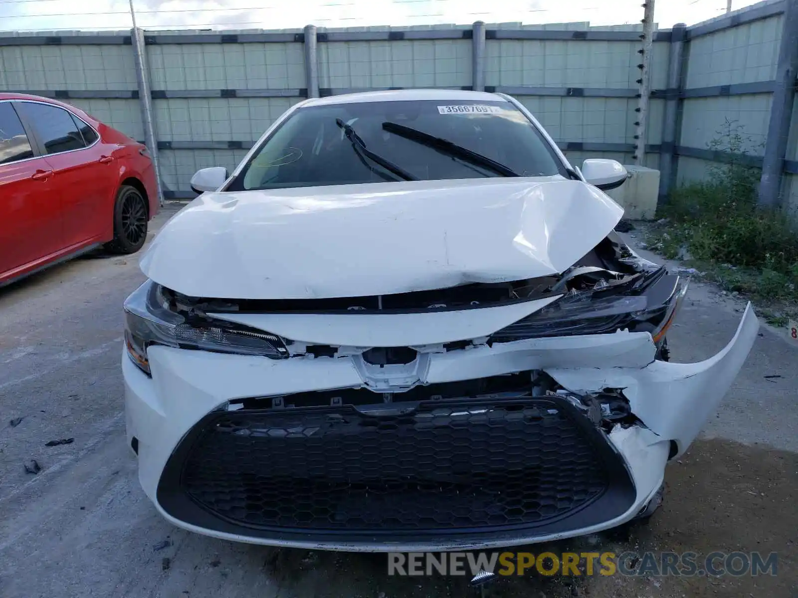 9 Photograph of a damaged car 5YFEPRAE9LP069683 TOYOTA COROLLA 2020