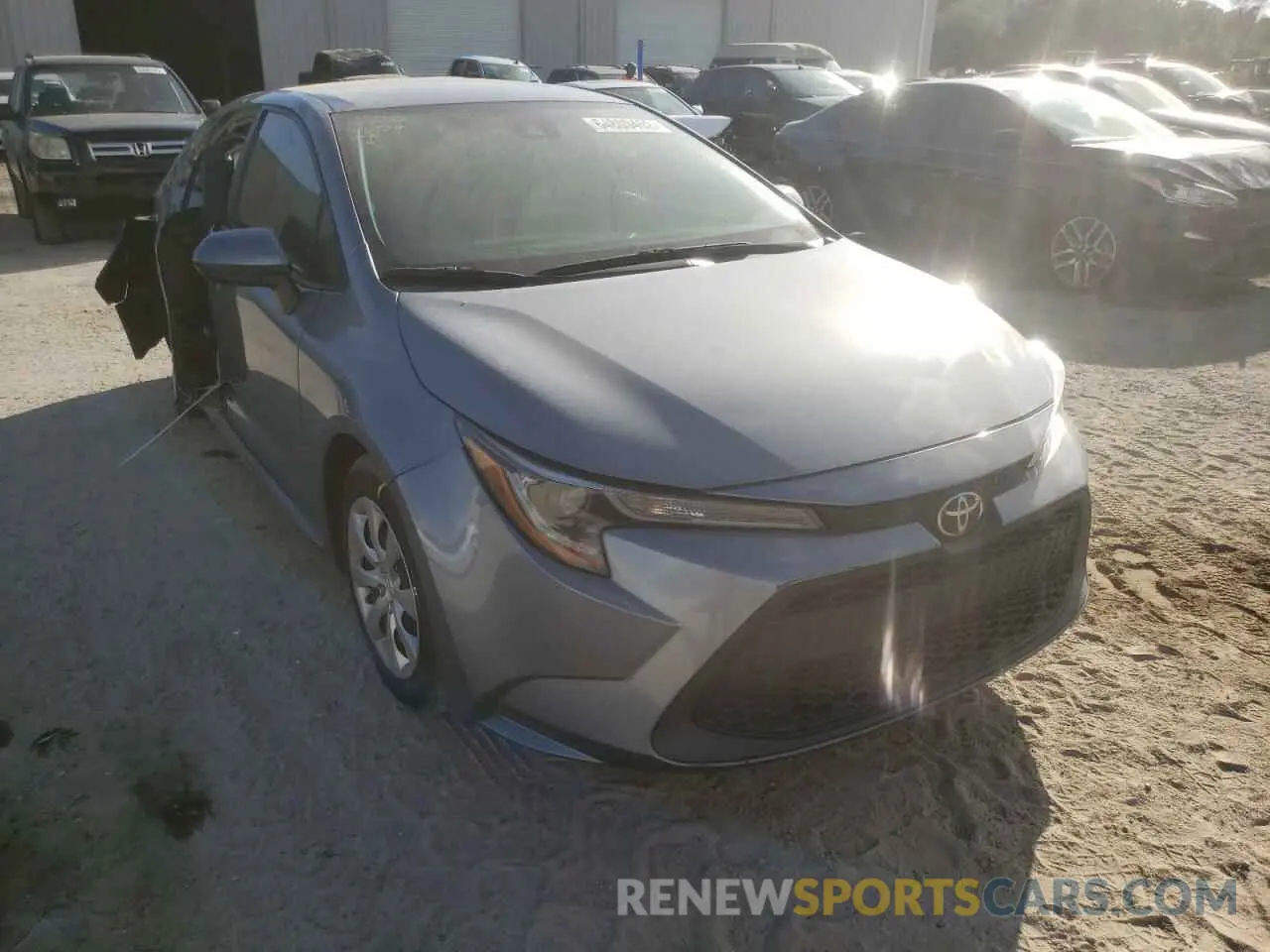 1 Photograph of a damaged car 5YFEPRAE9LP071126 TOYOTA COROLLA 2020