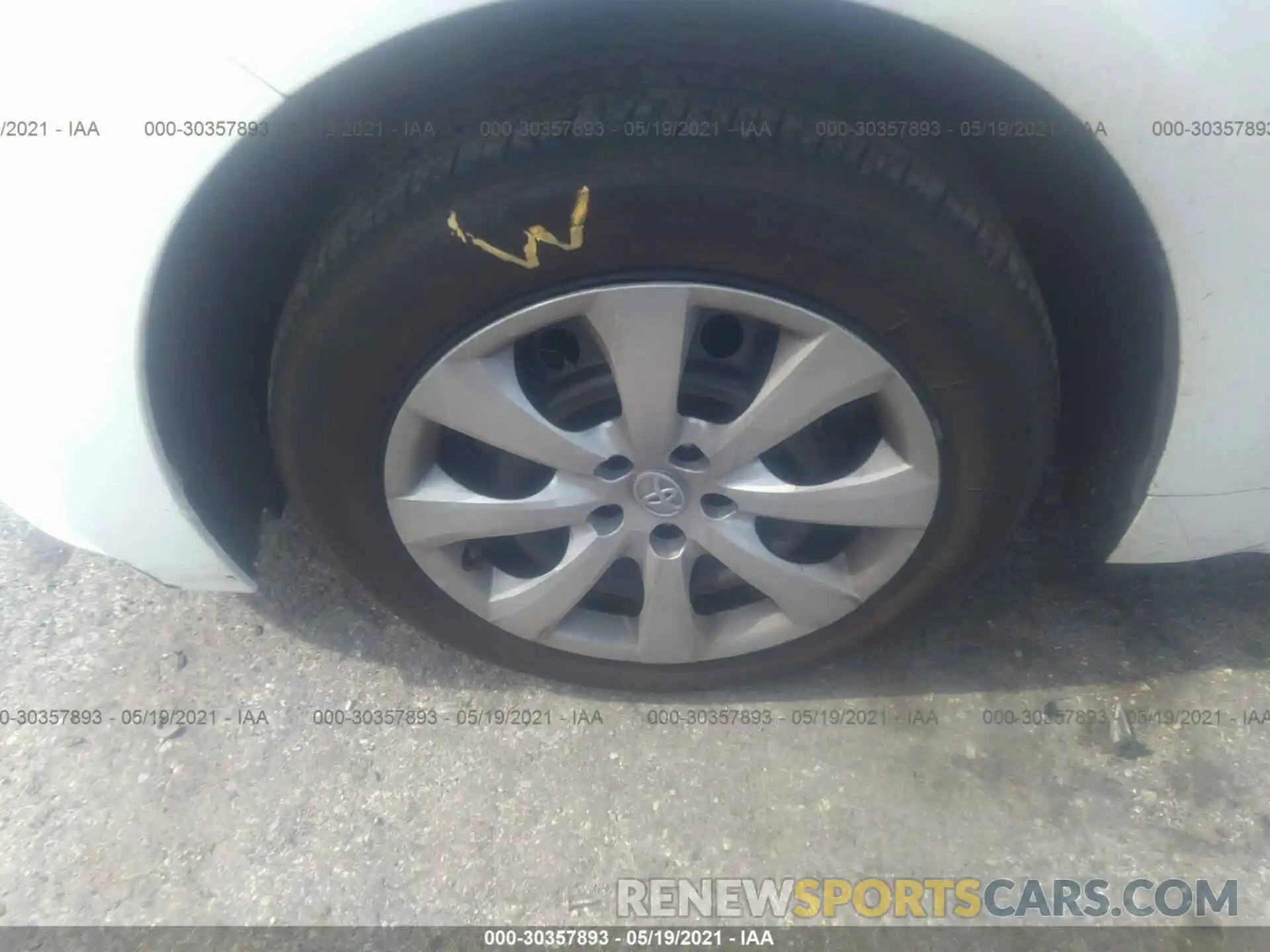 12 Photograph of a damaged car 5YFEPRAE9LP073491 TOYOTA COROLLA 2020