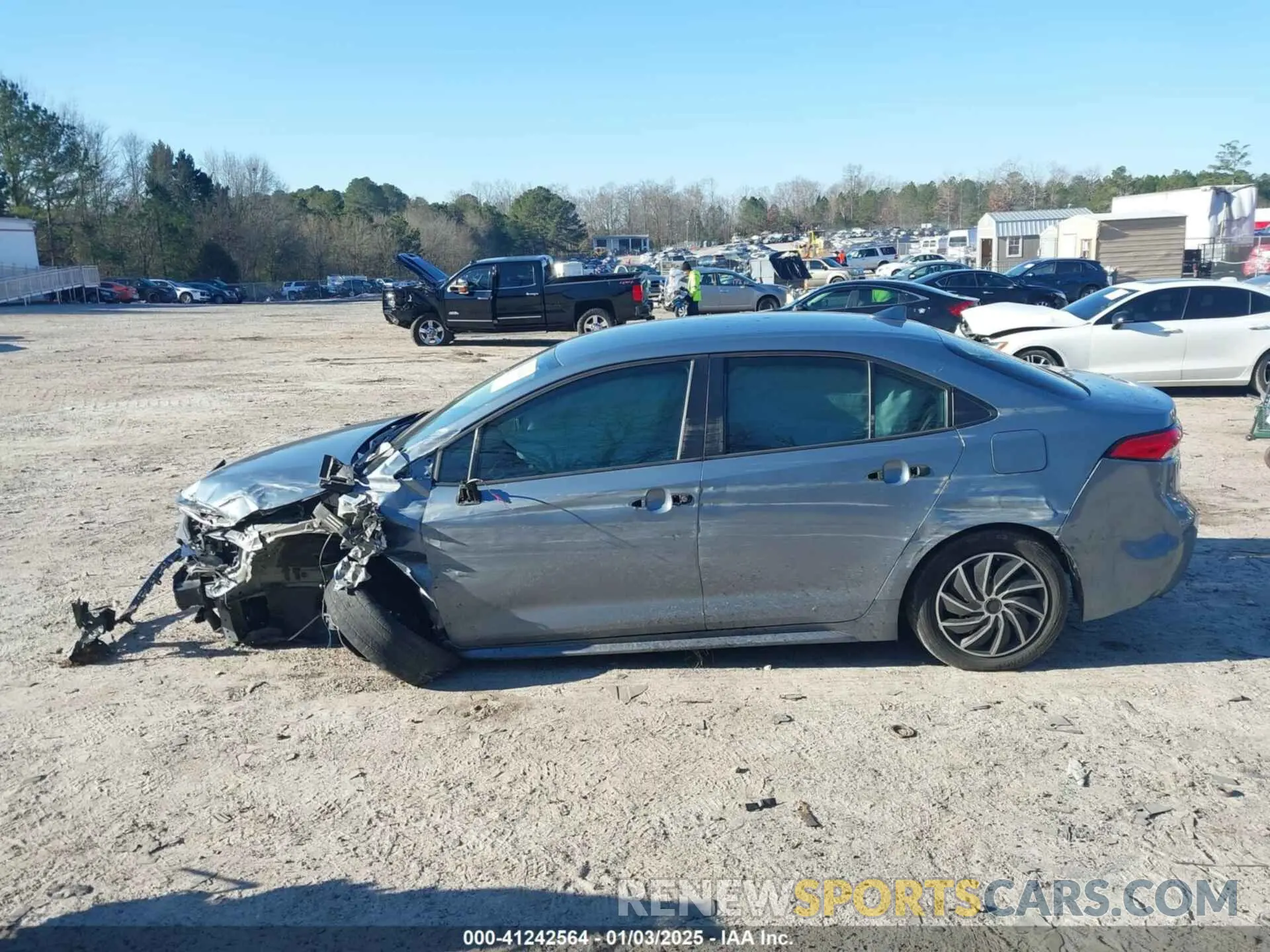 14 Photograph of a damaged car 5YFEPRAE9LP074768 TOYOTA COROLLA 2020